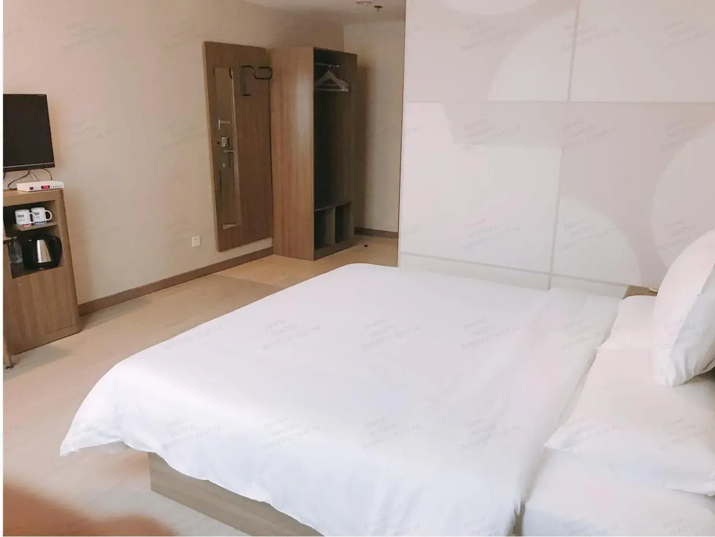 Bed in Hanting Hotel Shanghai Waigaoqiao Free Trade Zone Jingao Road Bed in Hanting Hotel Shanghai Waigaoqiao Free Trade Zone Jingao Road