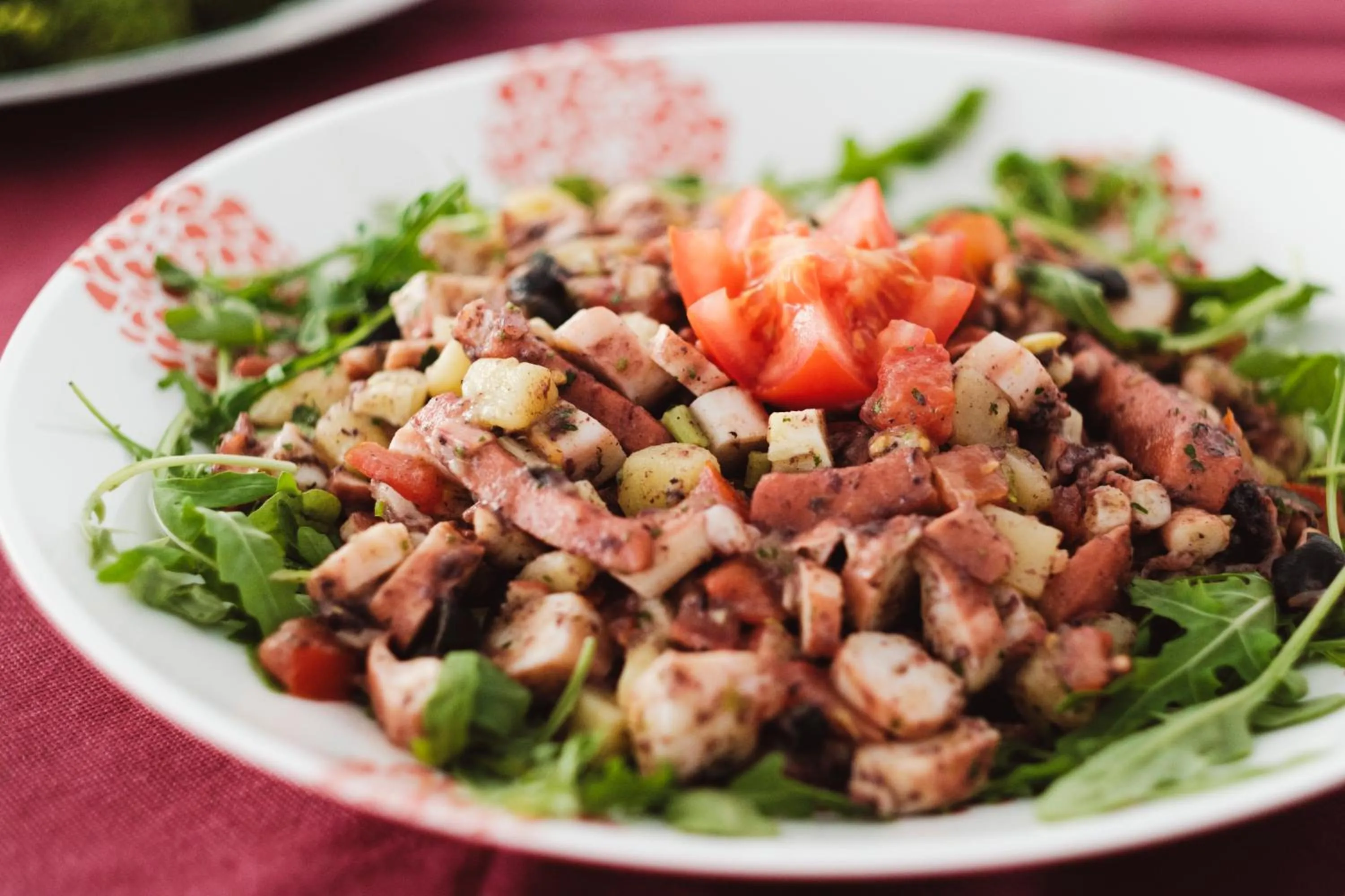 Restaurant/places to eat in Hotel Cheri