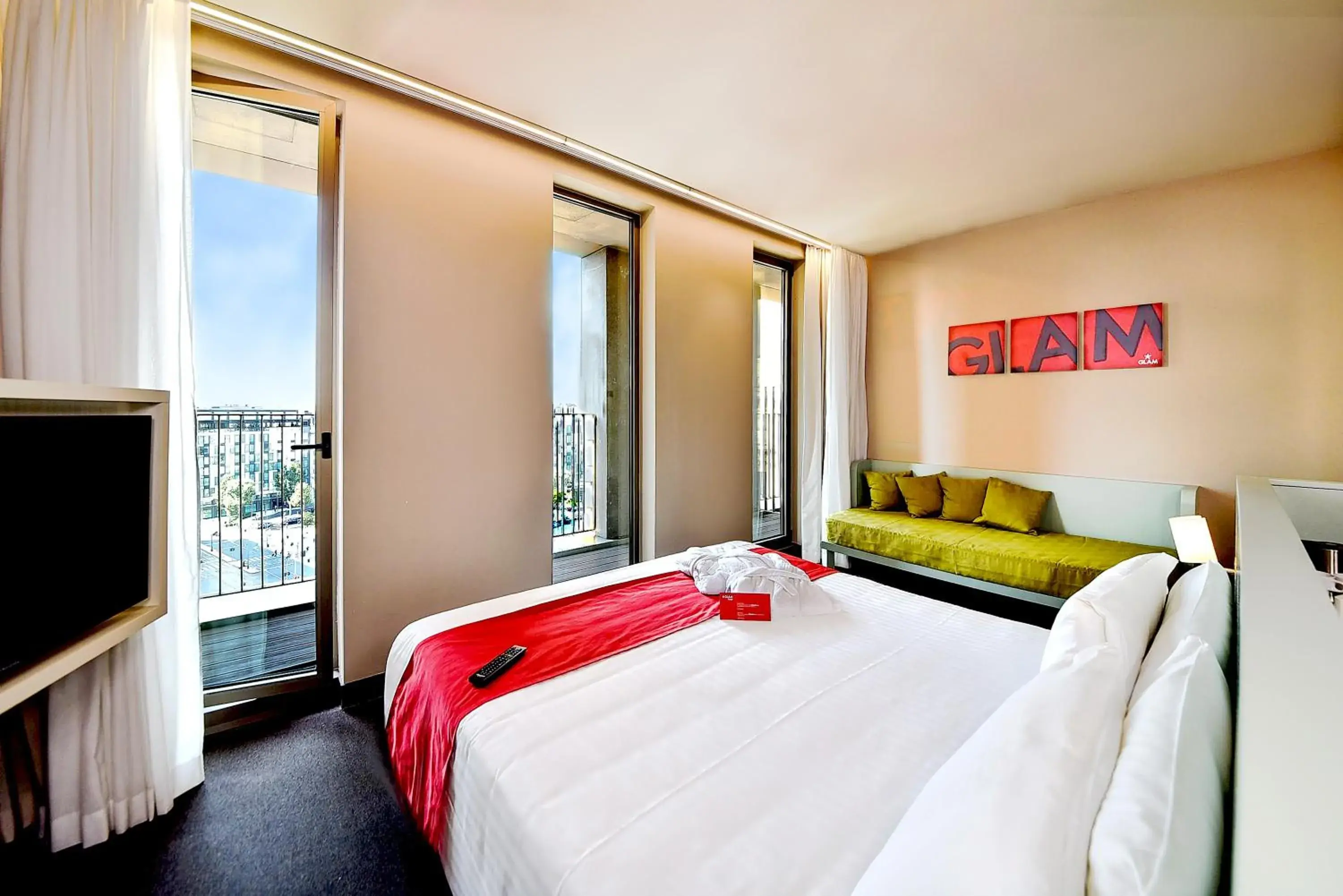 View (from property/room), Bed in Glam Milano View (from property/room), Bed in Glam Milano