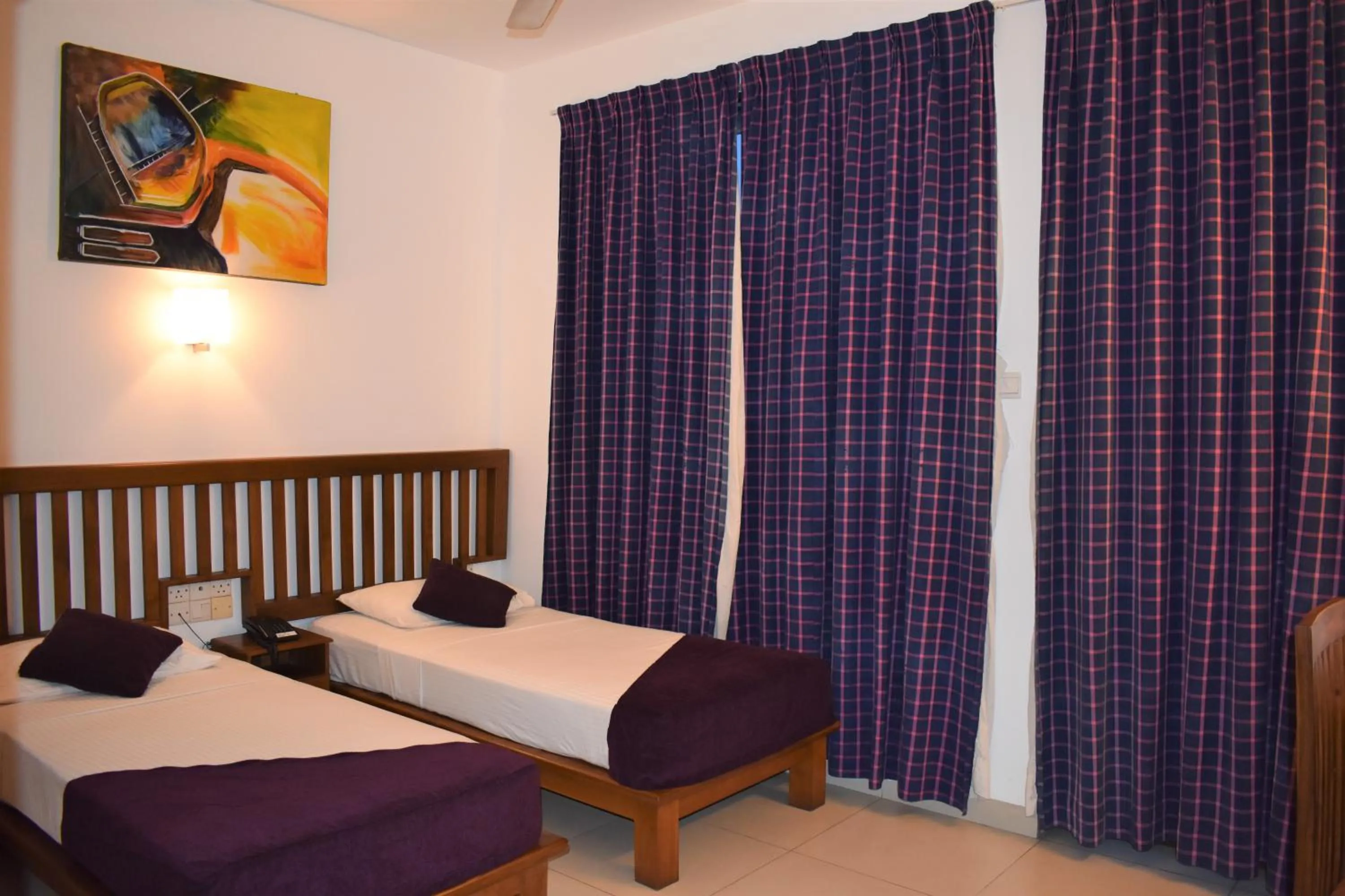 Photo of the whole room, Bed in Port View City Hotel