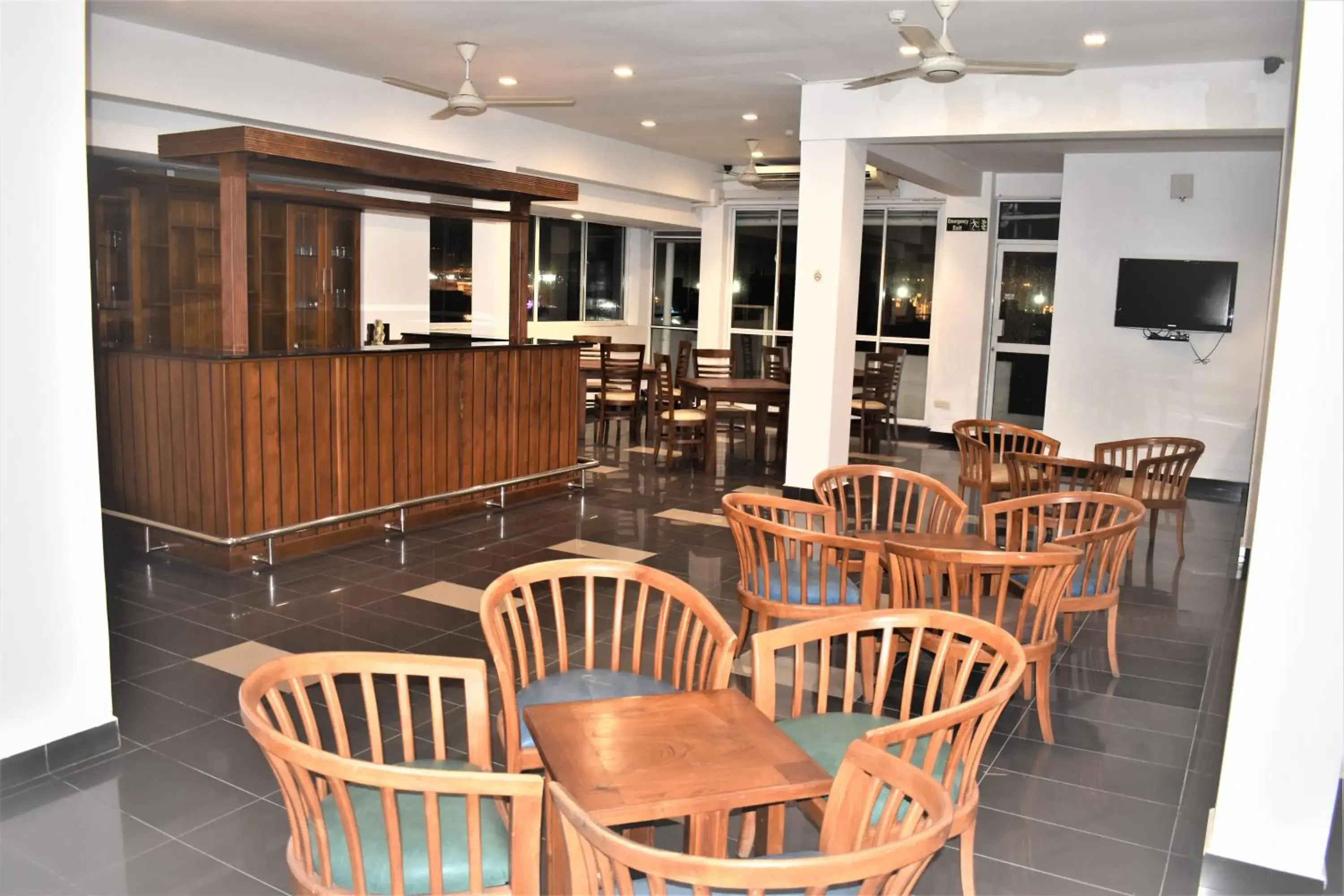 Lounge or bar in Port View City Hotel Lounge or bar in Port View City Hotel