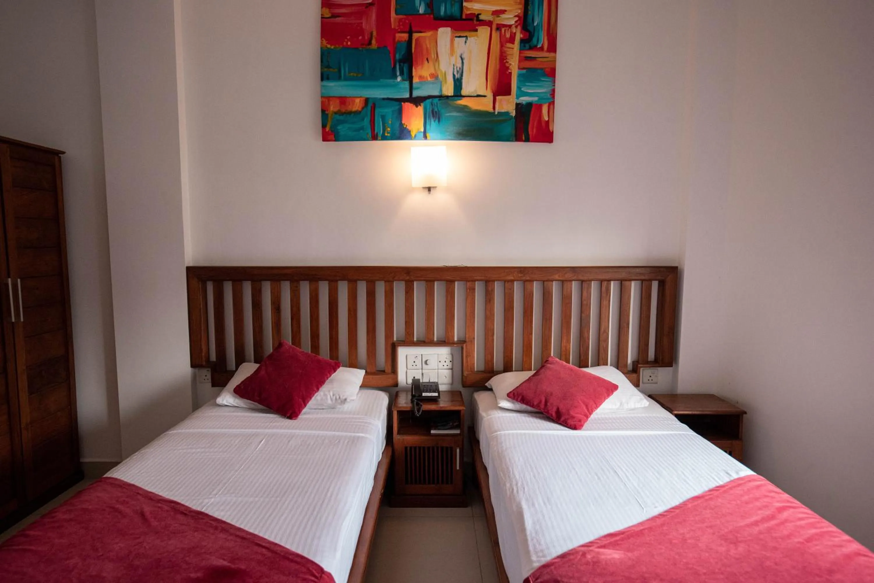 Bedroom, Bed in Port View City Hotel