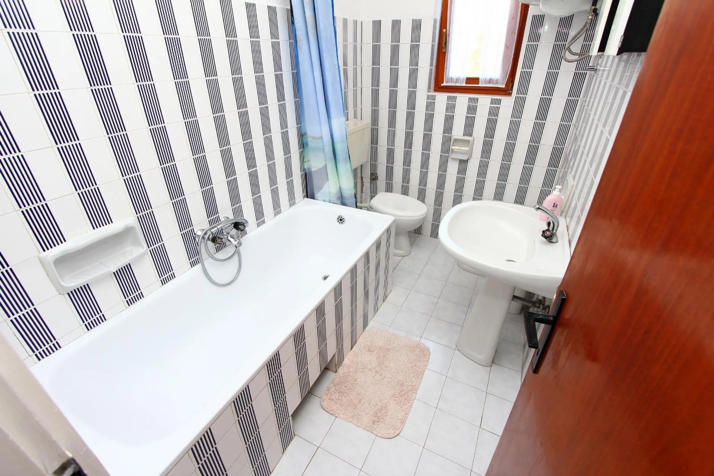Bathroom in Apartments Antolovic