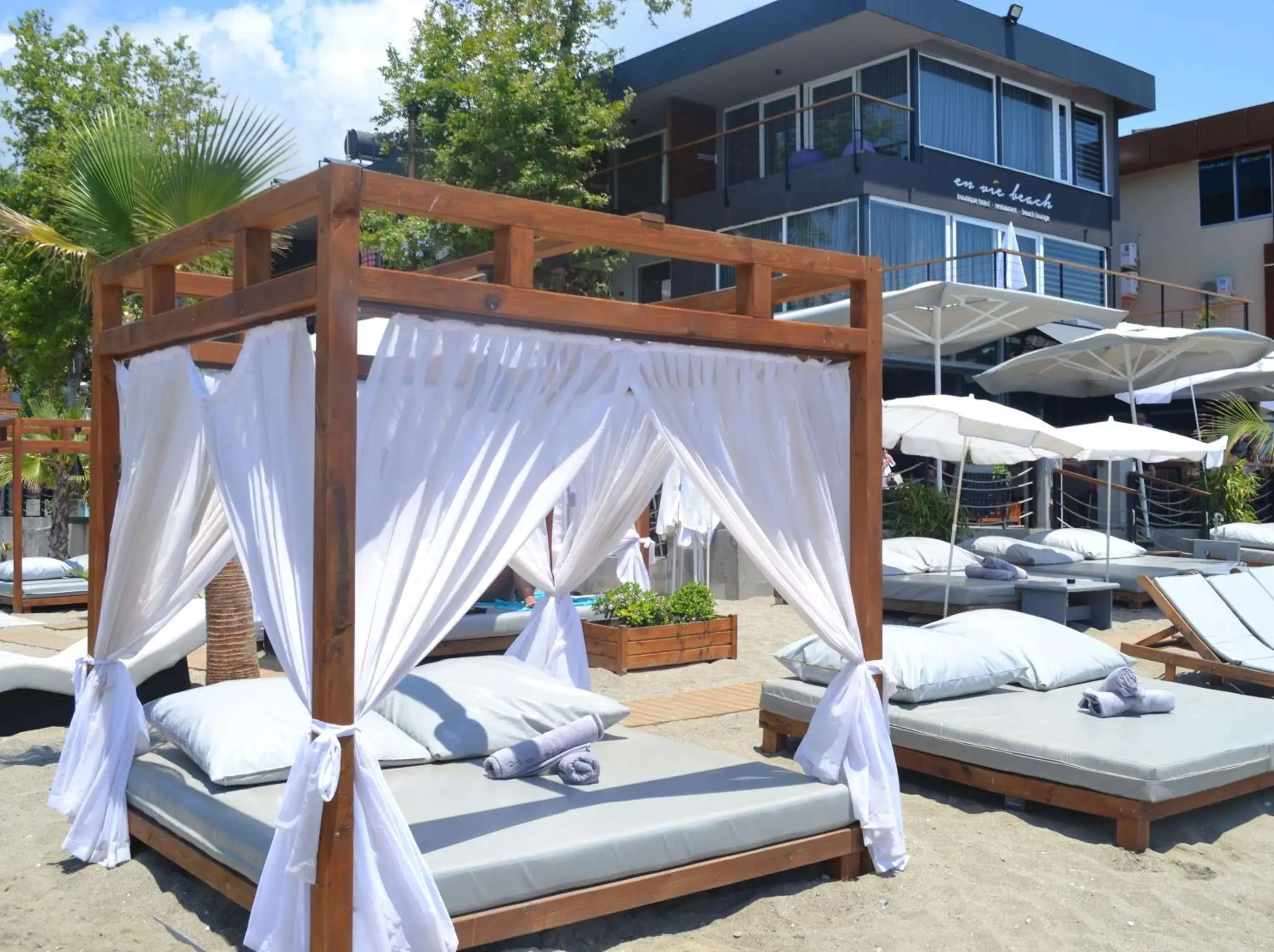 Day in En Vie Beach Boutique Hotel - Adults Only