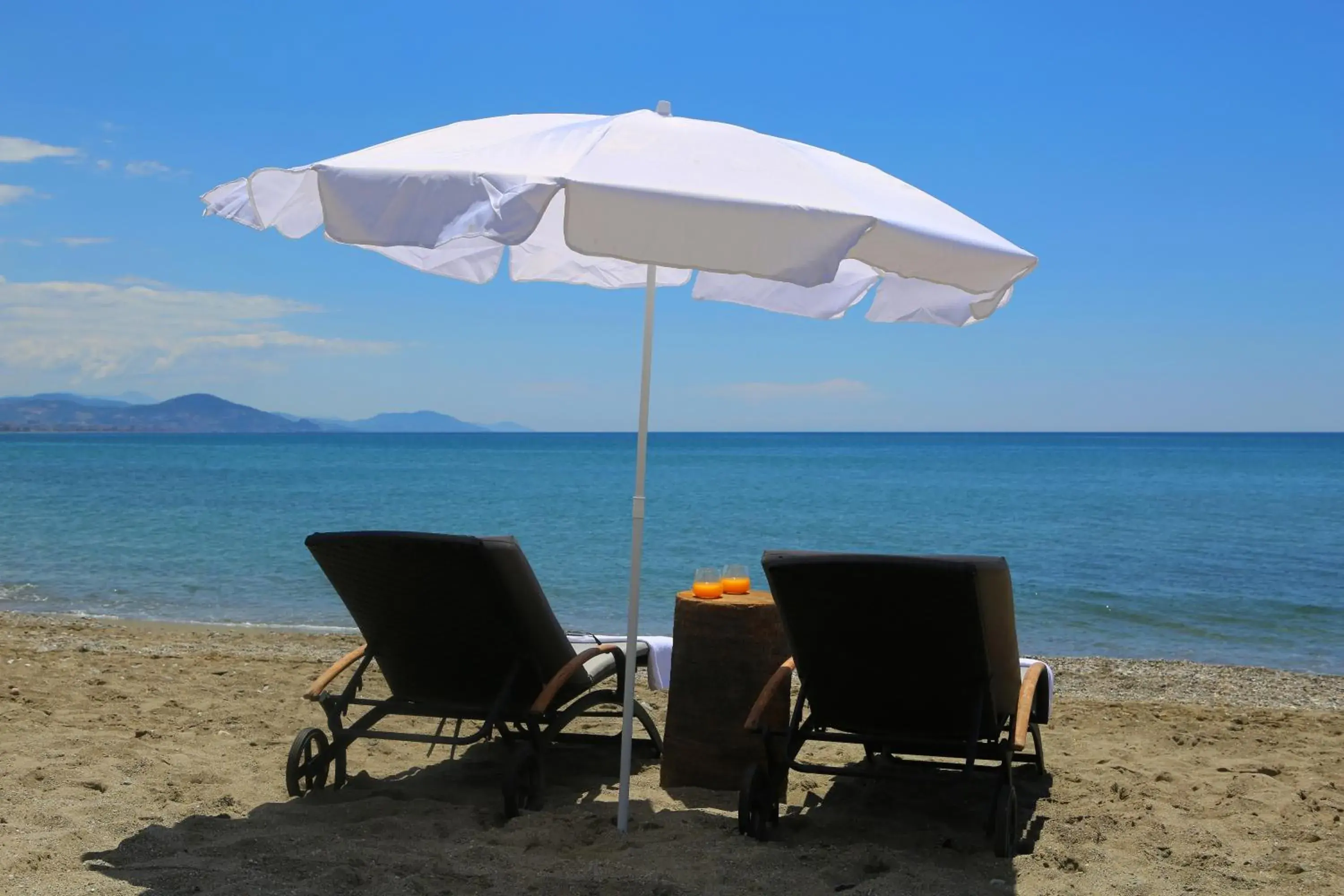 Beach in En Vie Beach Boutique Hotel - Adults Only