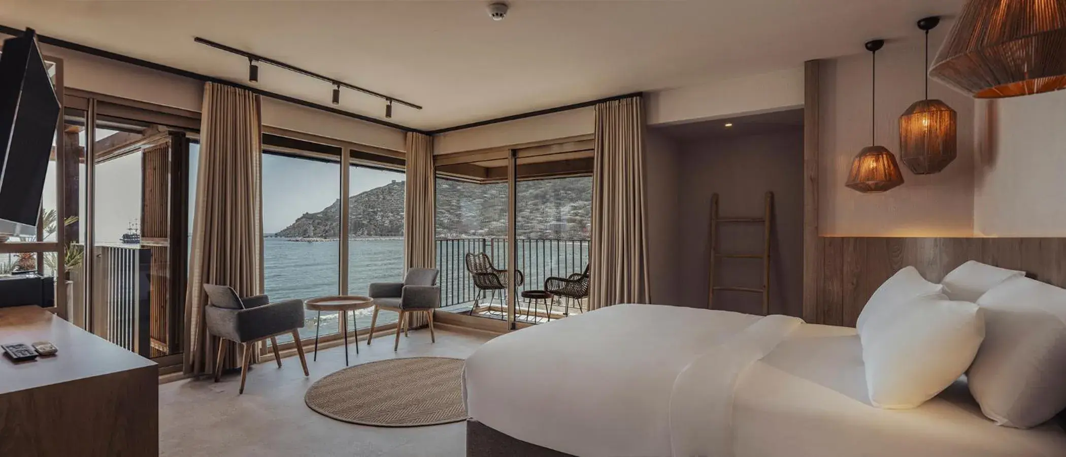 Photo of the whole room, Bed in En Vie Beach Boutique Hotel - Adults Only Photo of the whole room, Bed in En Vie Beach Boutique Hotel - Adults Only