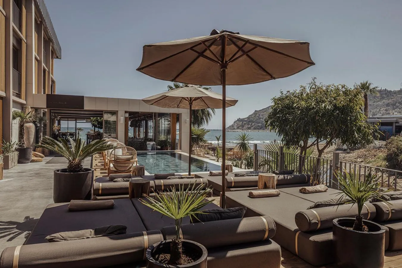 Facade/entrance in En Vie Beach Boutique Hotel - Adults Only