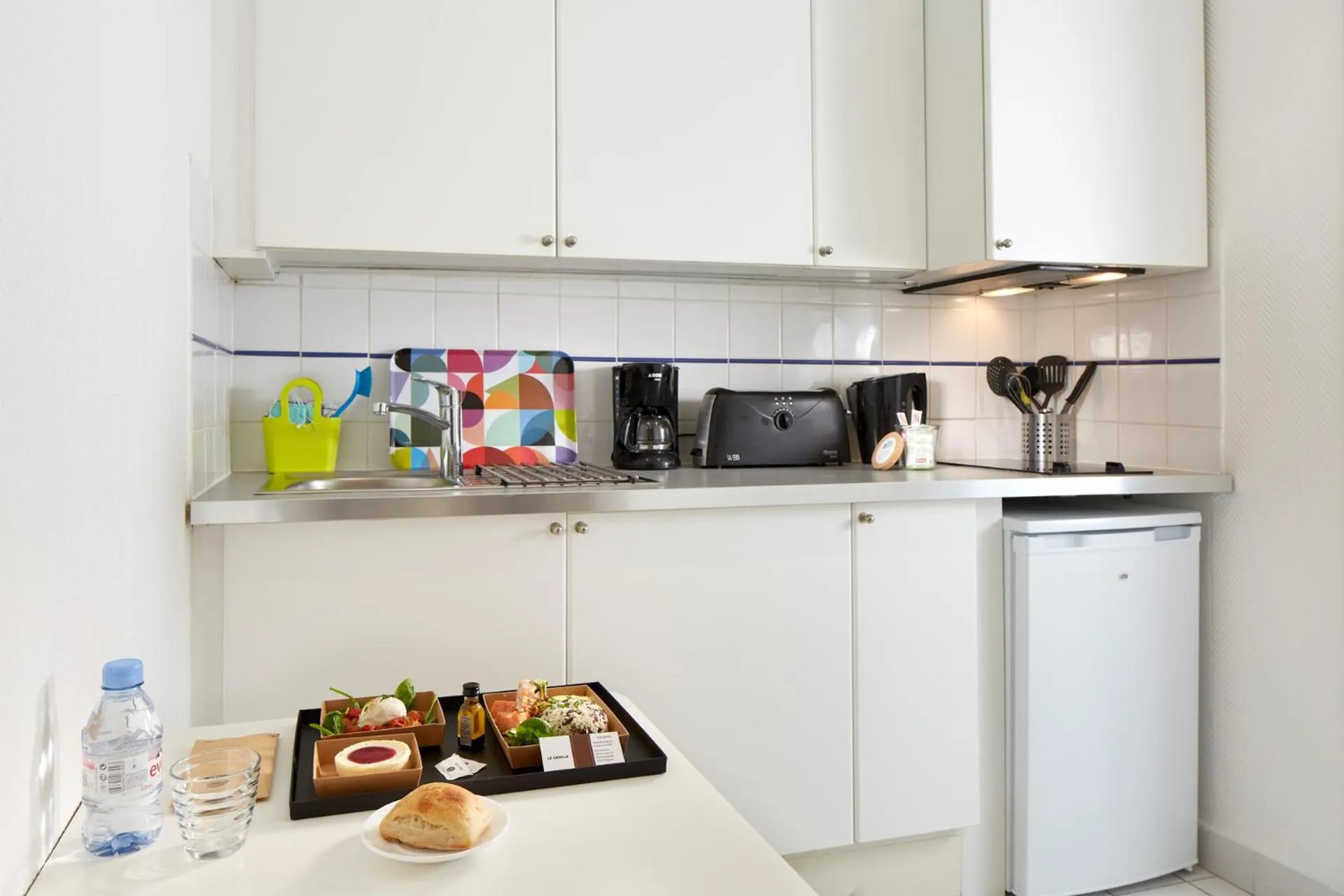 Kitchen or kitchenette in Hotel Résidence Paris Asnières