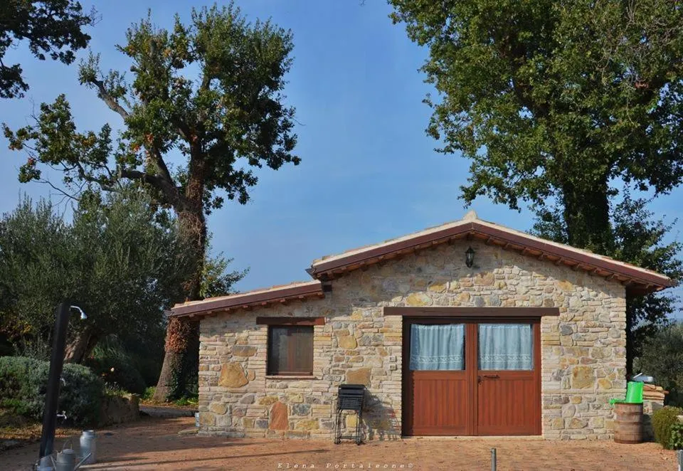 Property building in Casale il Cerqueto