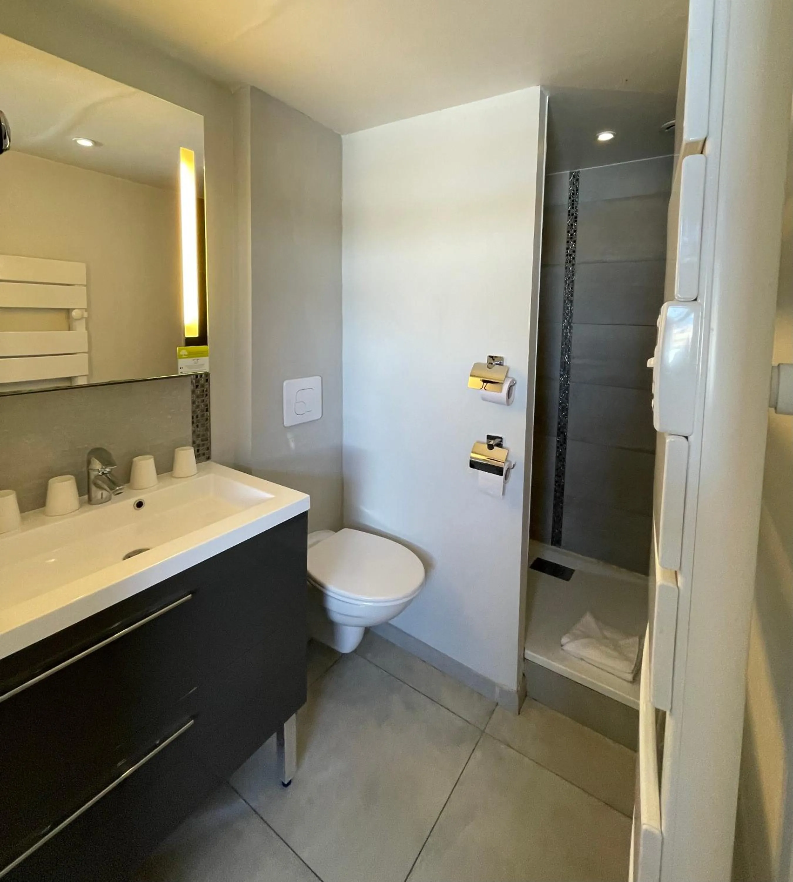 Bathroom in Les Embruns