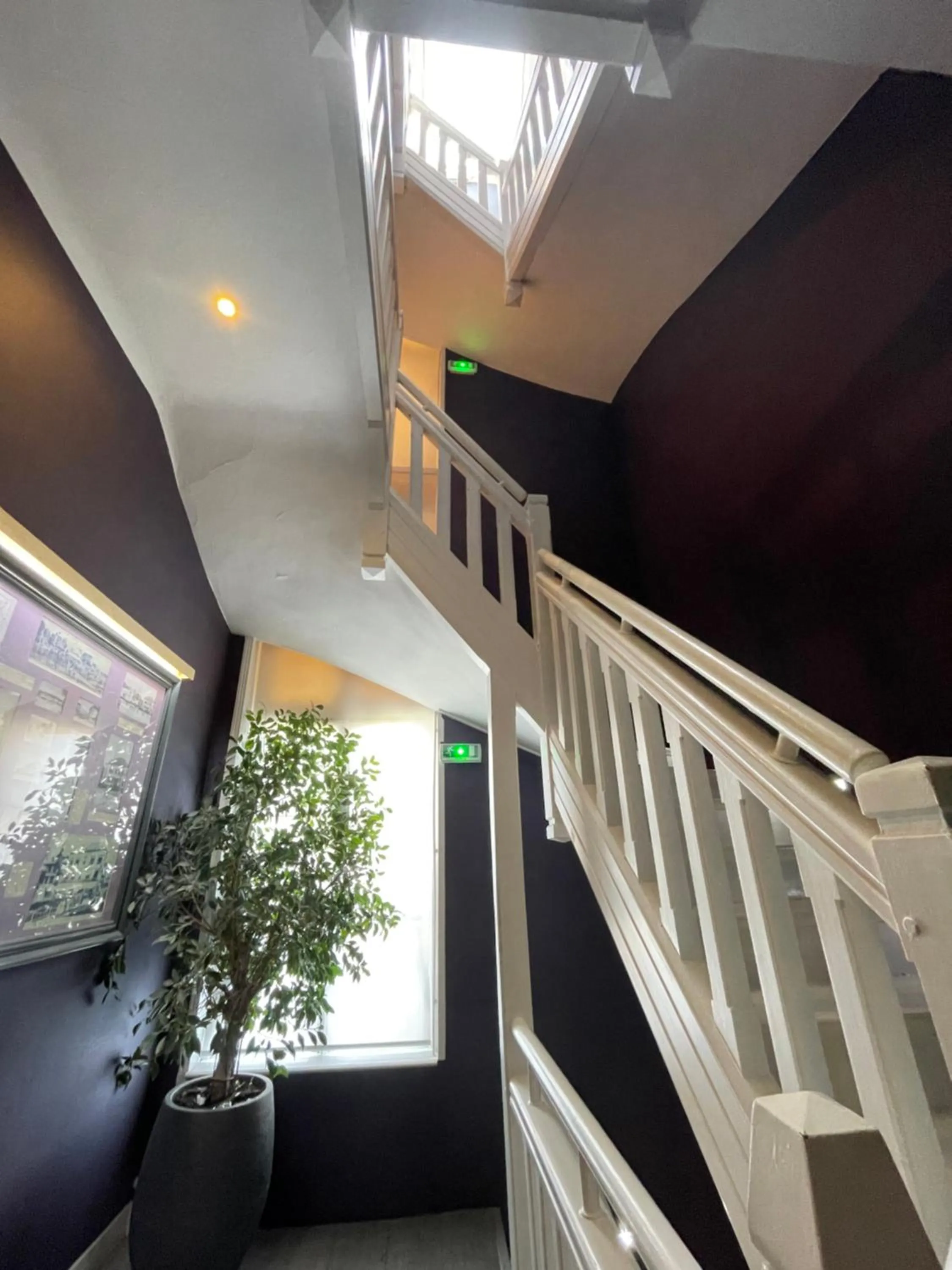 Property building in Les Embruns