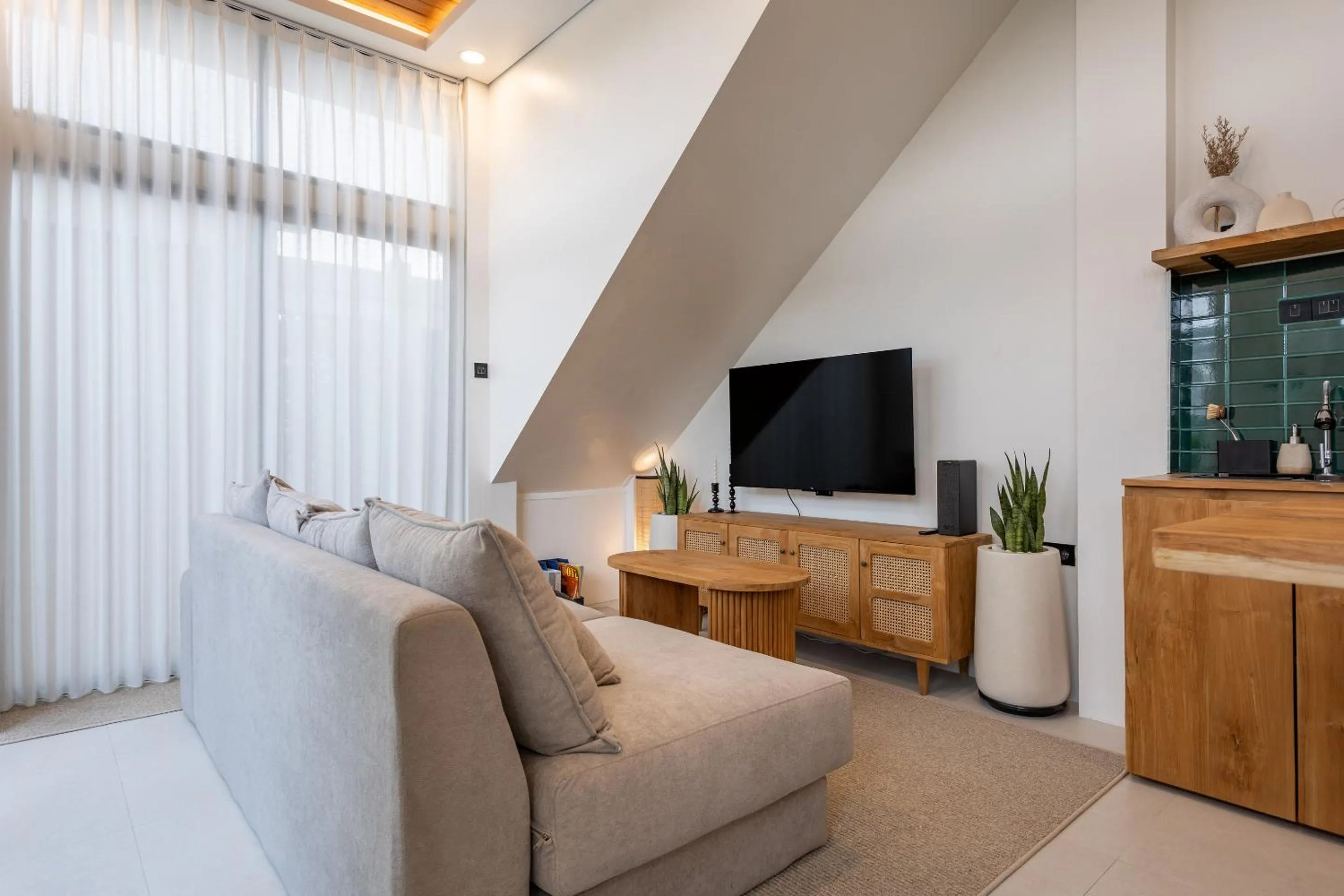 TV and multimedia in Laid Back Villa Canggu