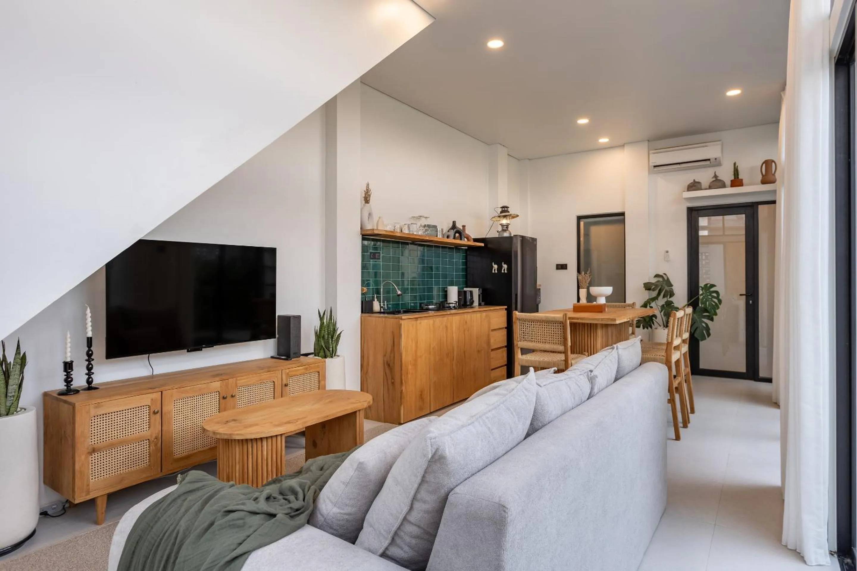 TV and multimedia in Laid Back Villa Canggu