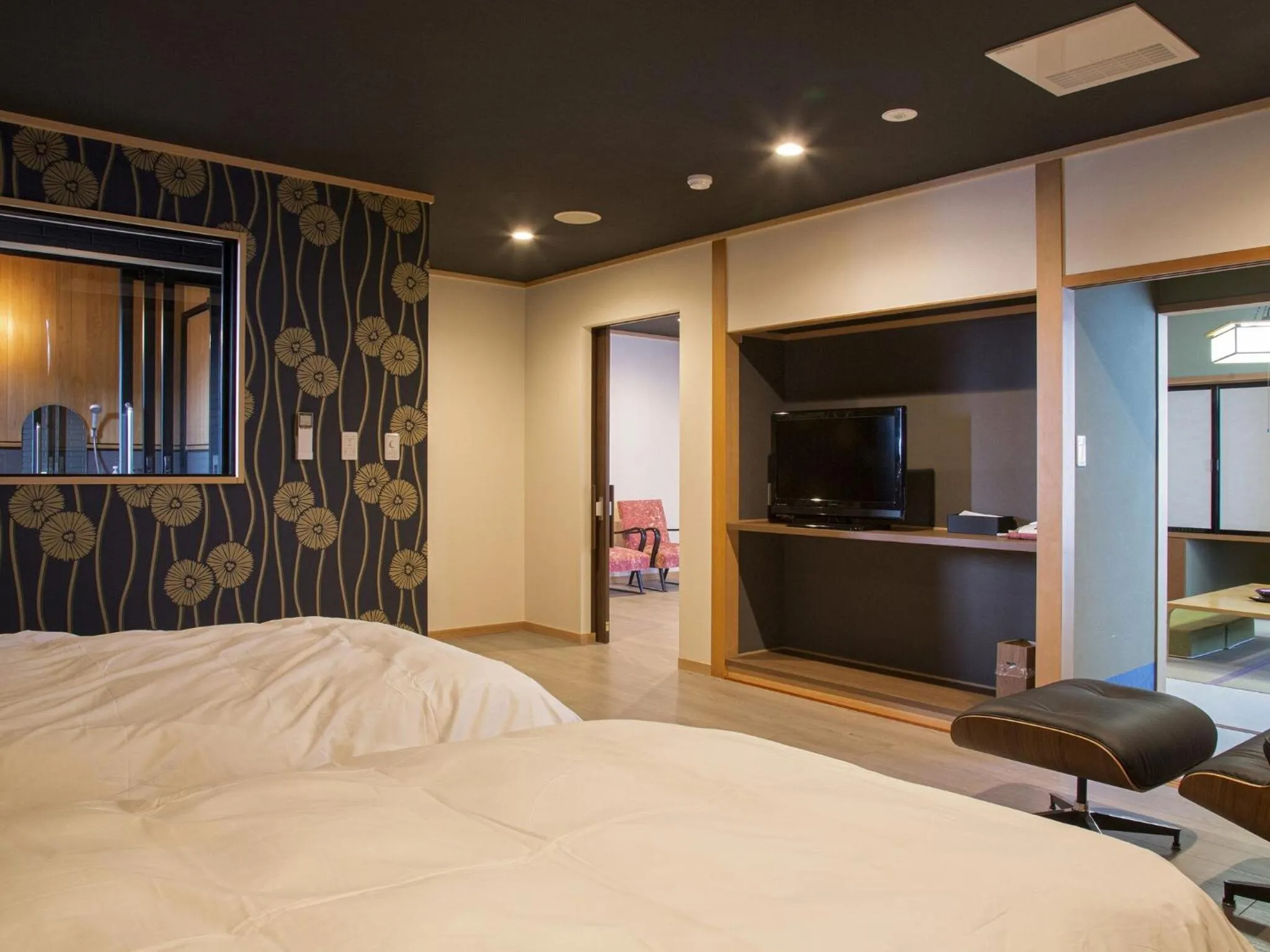 Photo of the whole room, Bed in Sakaeya Hotel