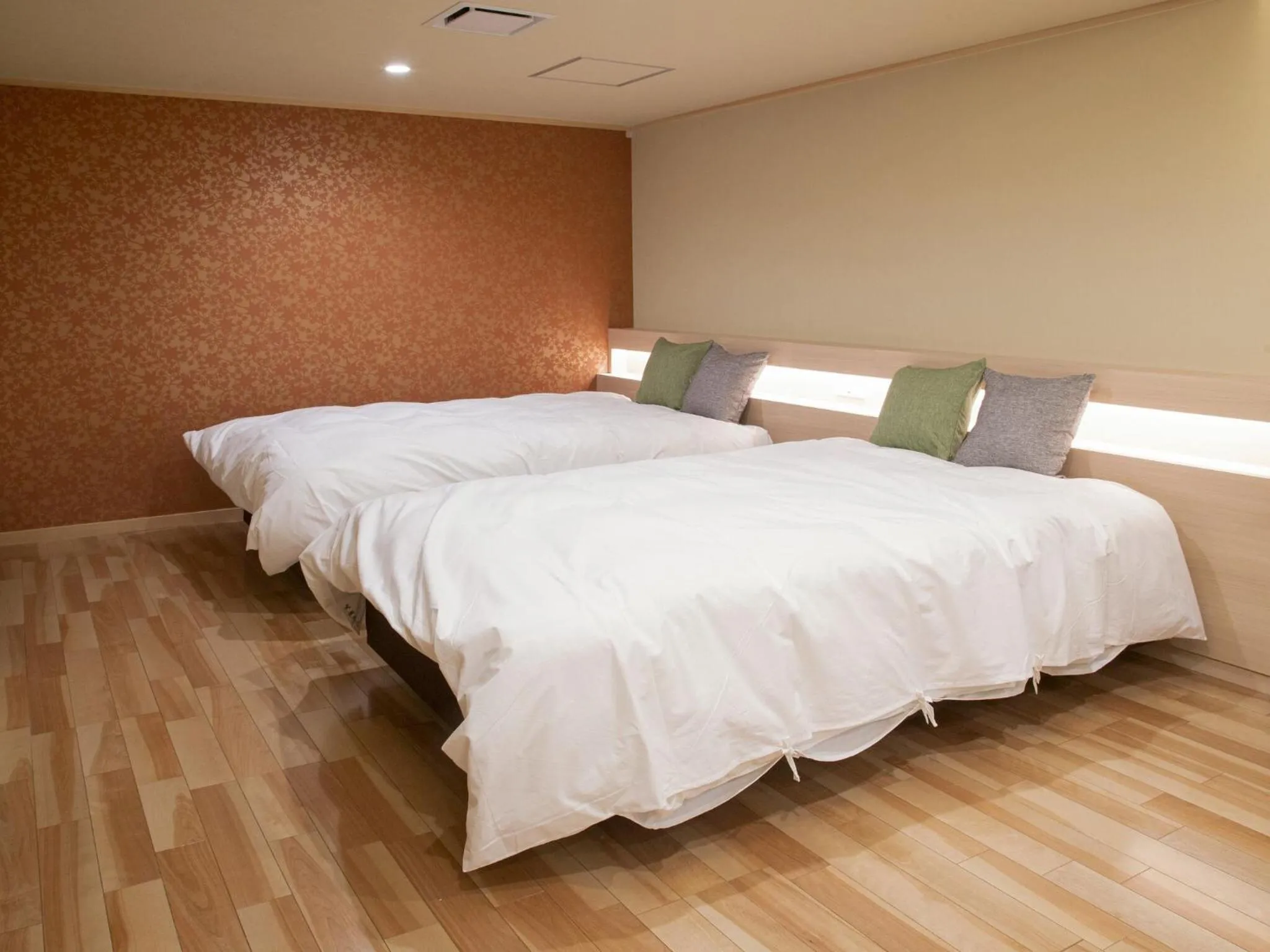 Bed in Sakaeya Hotel