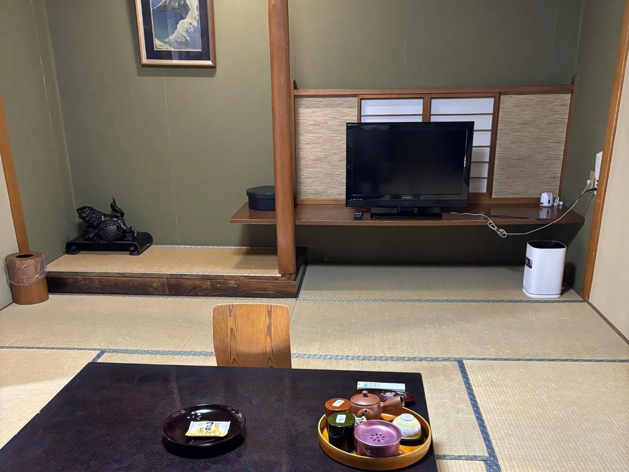 TV and multimedia in Sakaeya Hotel