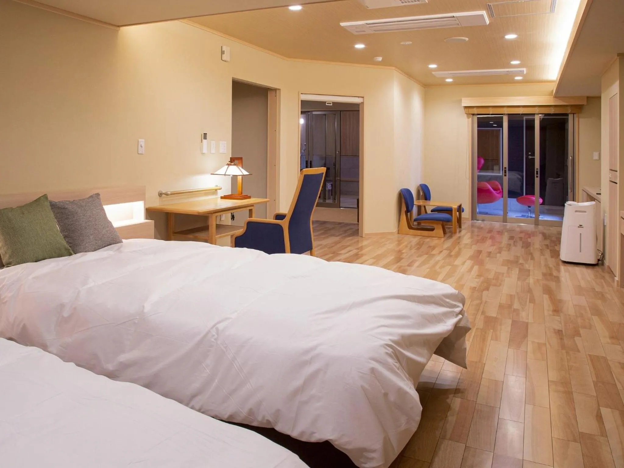 Bed in Sakaeya Hotel