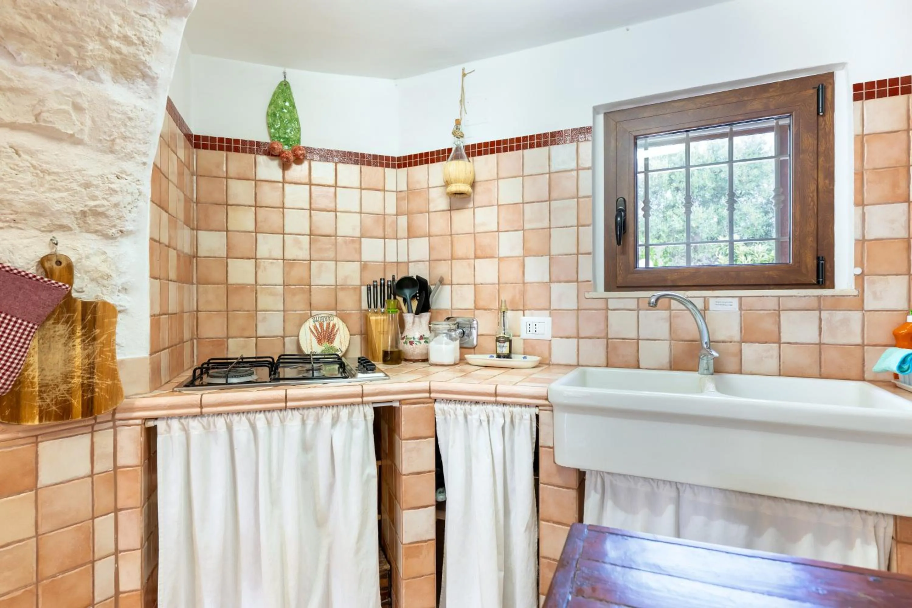 Kitchen or kitchenette in Trulli Sabrina Resort