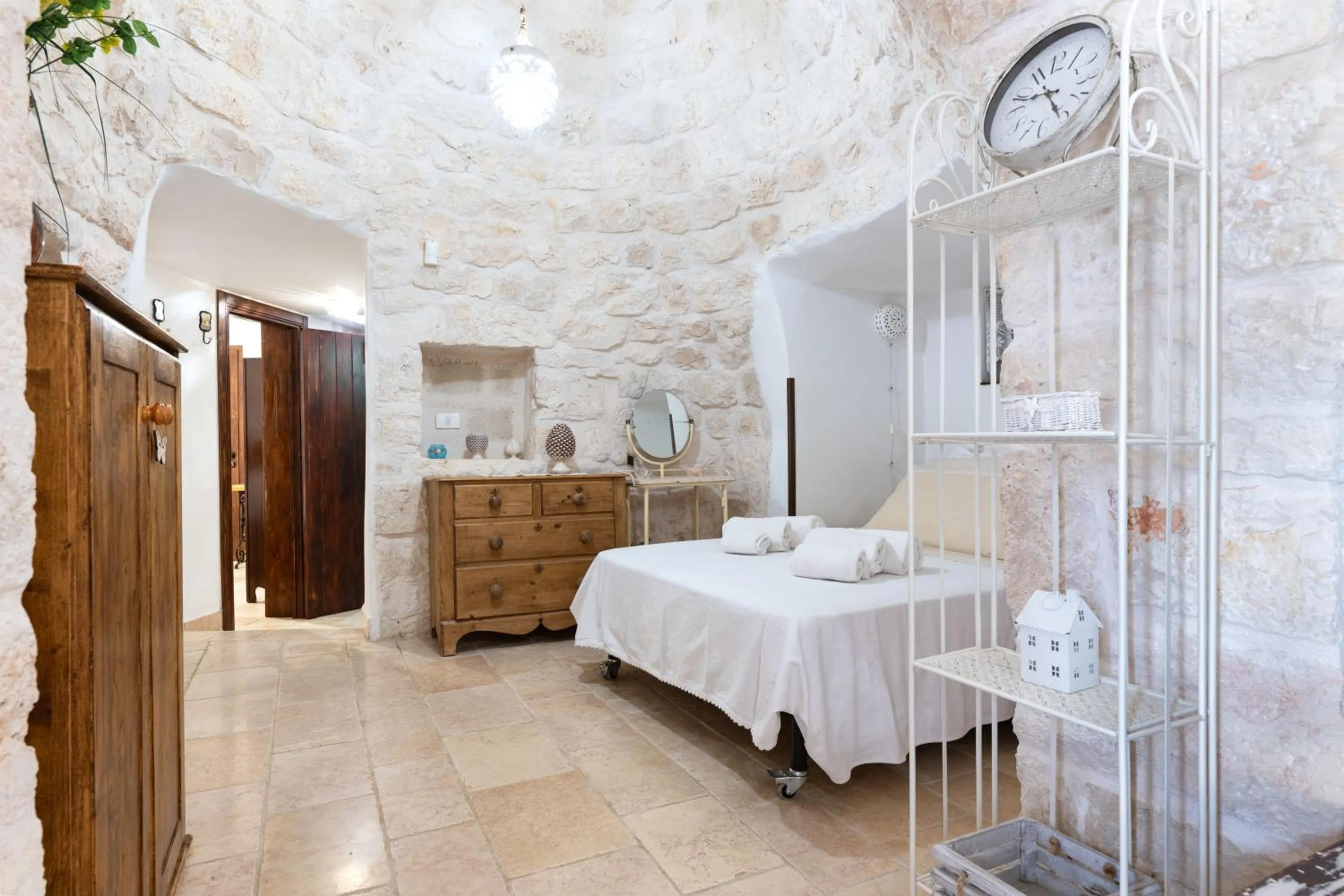 Living room, Bed in Trulli Sabrina Resort
