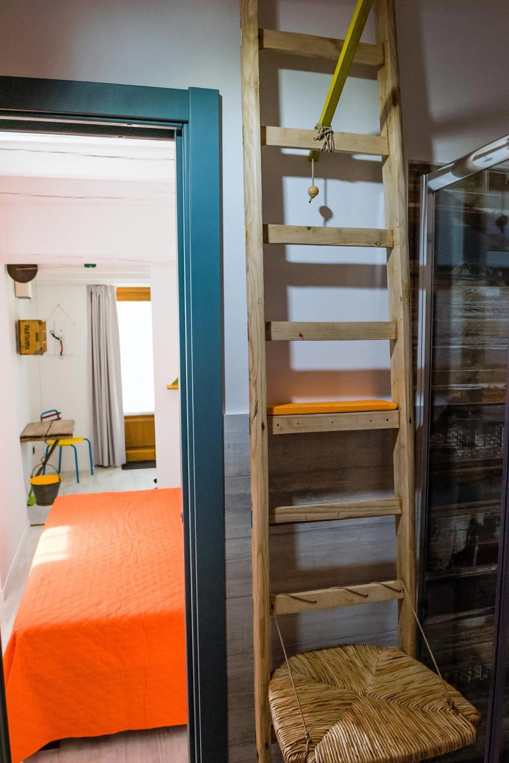 Decorative detail, Bed in La Quercia e l'Asino