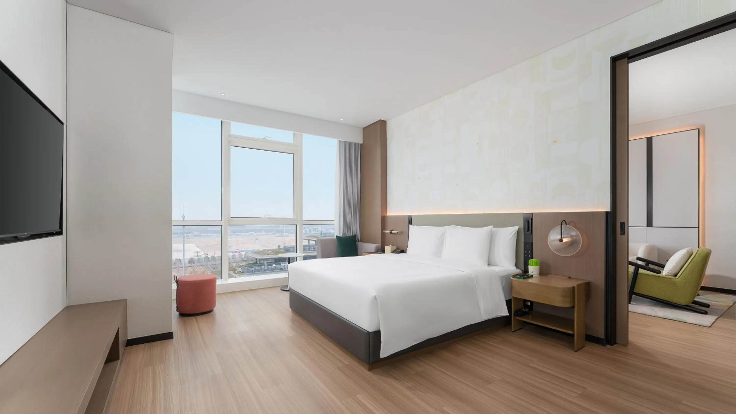 Photo of the whole room in EVEN Hotel Wuhan Airport Zone by IHG