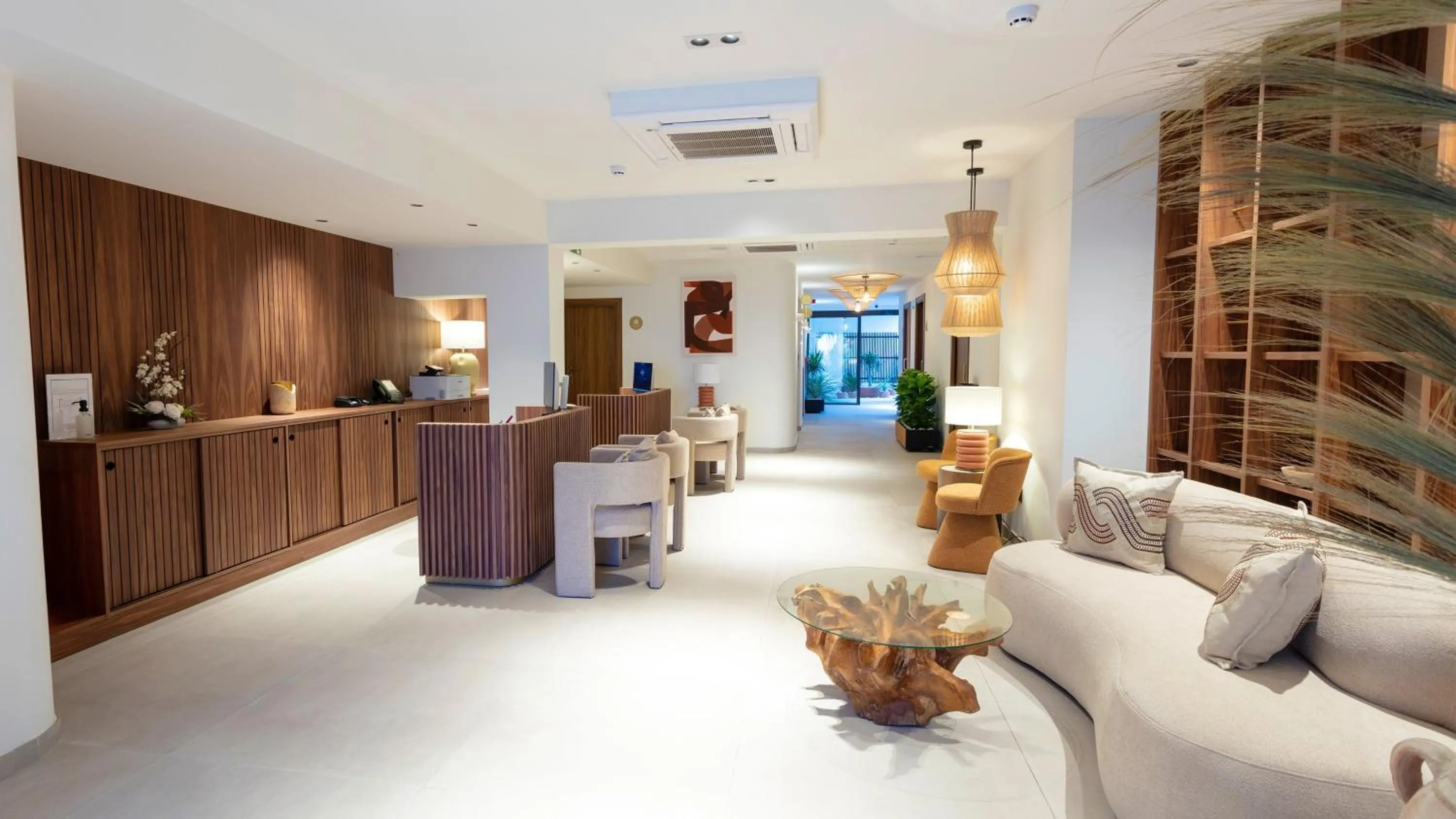 Property building in Hotel Indigo Gandia Beach by IHG