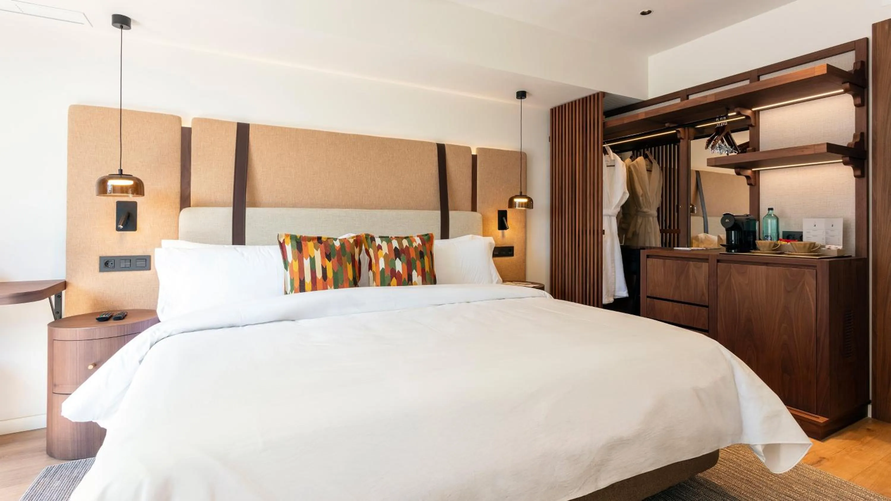 Photo of the whole room, Bed in Hotel Indigo Gandia Beach by IHG