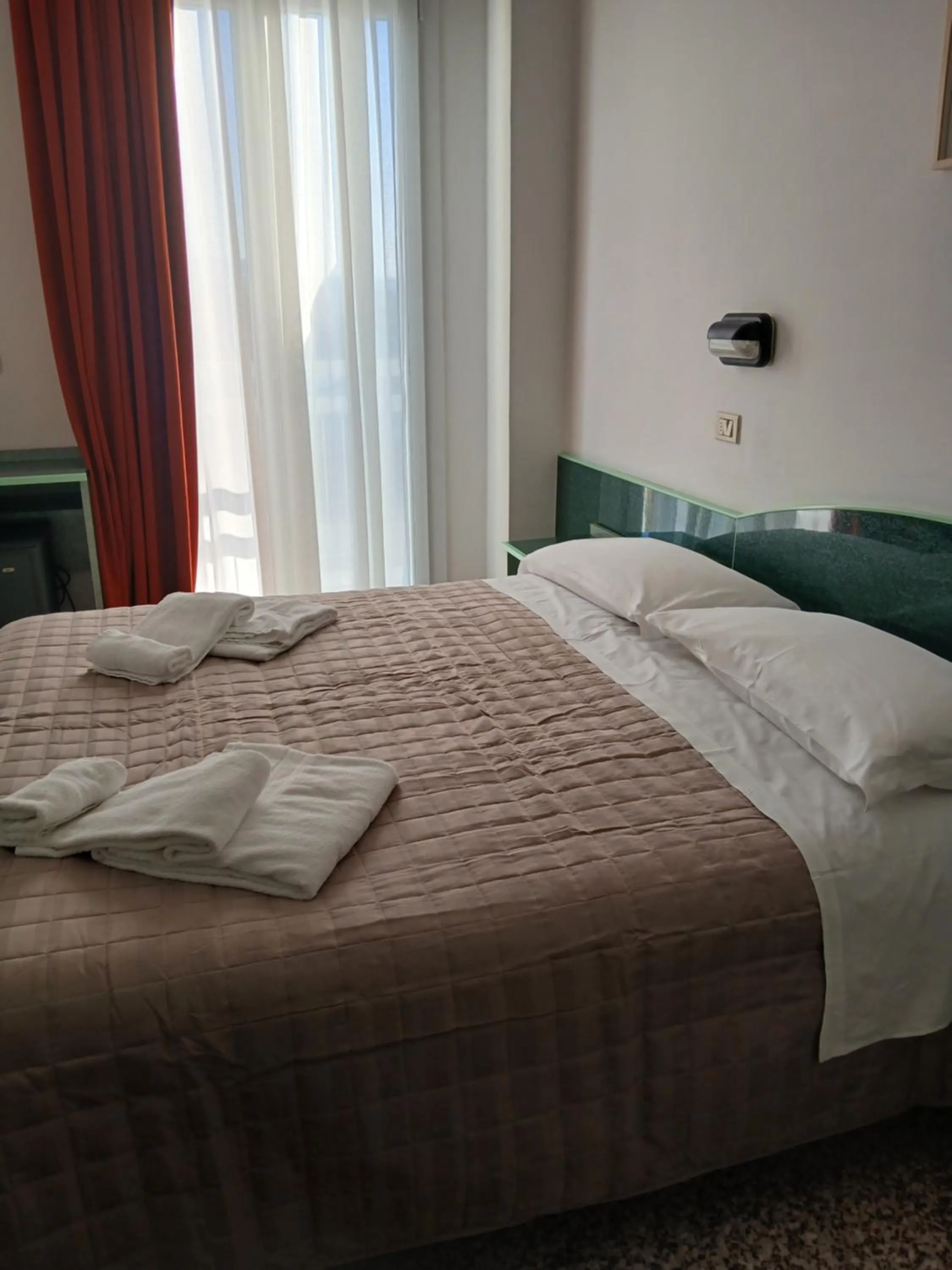 Bed in Hotel Concordia Palace