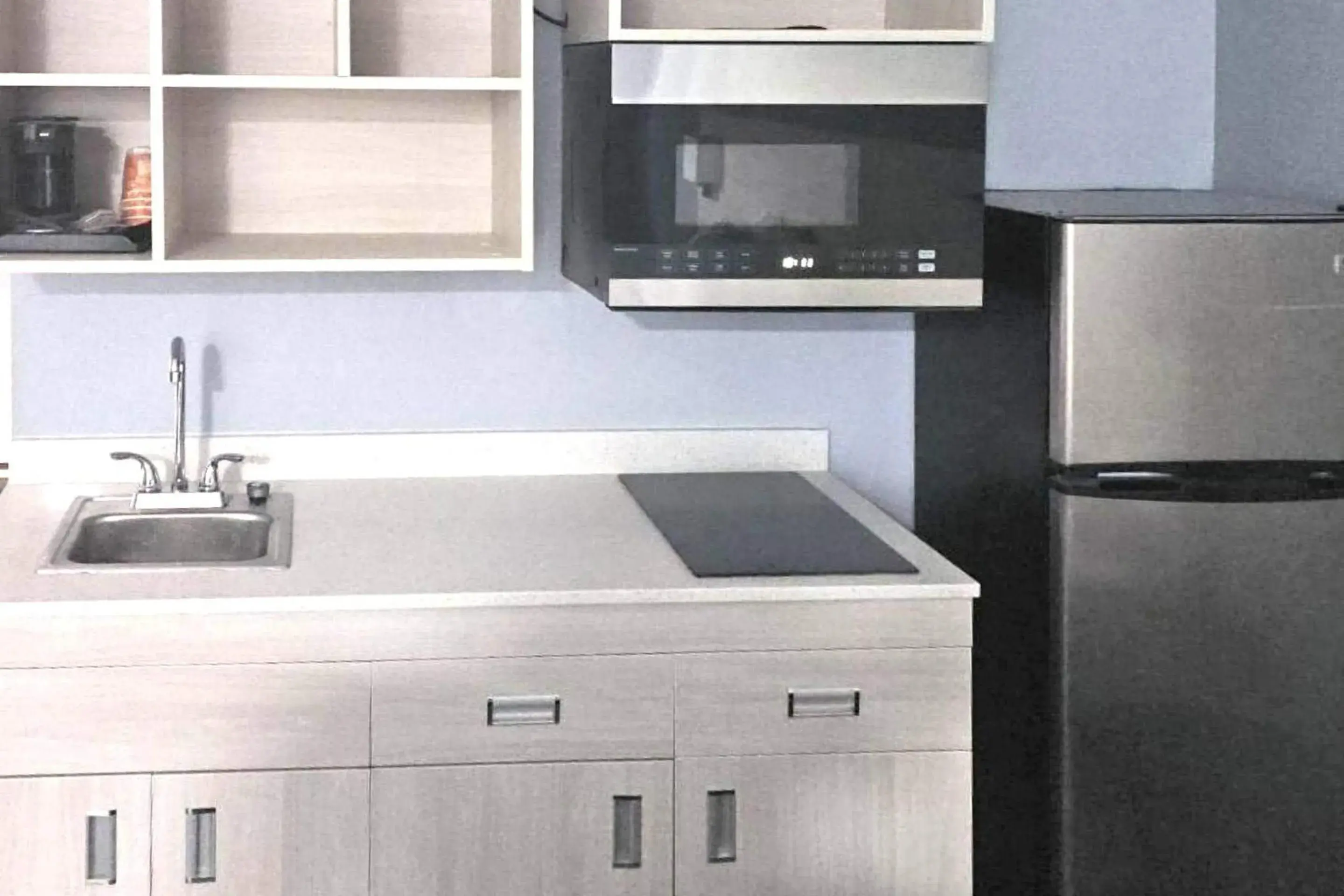 Bedroom in Suburban Studios Christiansburg - Blacksburg Bedroom in Suburban Studios Christiansburg - Blacksburg