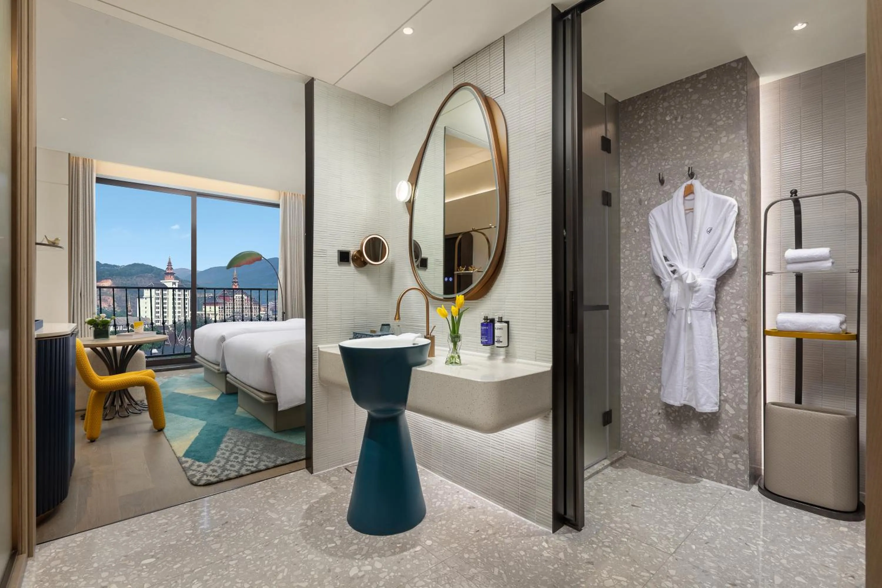 Shower in voco Xishuangbanna Gaozhuang by IHG