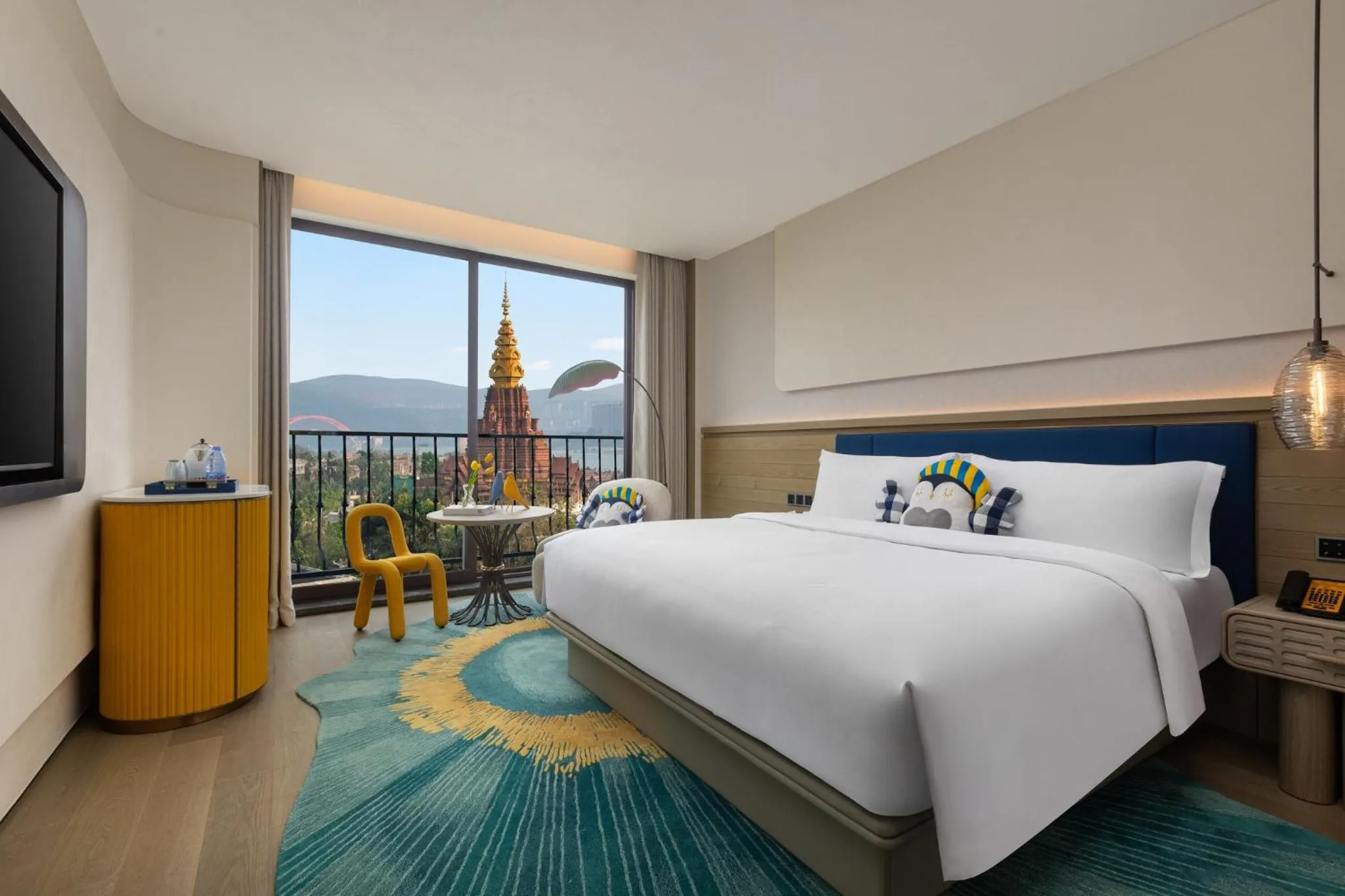 Photo of the whole room, Bed in voco Xishuangbanna Gaozhuang by IHG