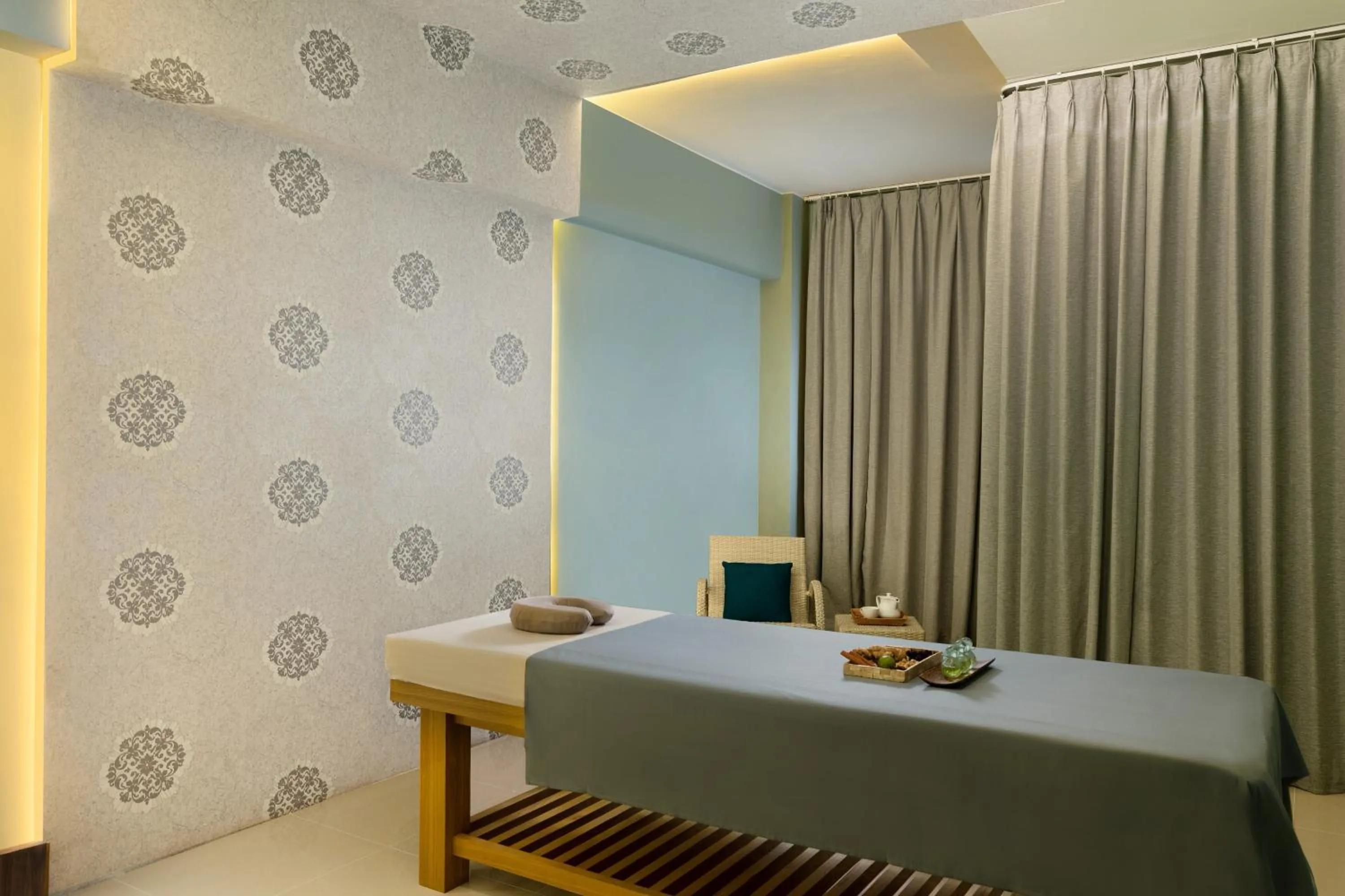 Spa and wellness centre/facilities, Bed in Four Points by Sheraton Bali, Kuta