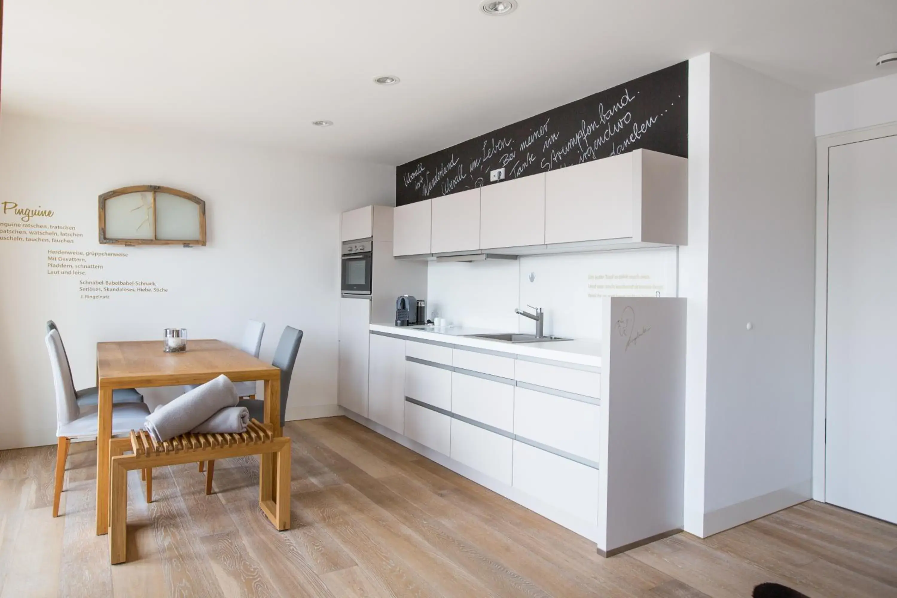 Superior Suite with private Whirlpool and Lake View - Morgensonne in Inselhotel Ringelnatz Superior Suite with private Whirlpool and Lake View - Morgensonne in Inselhotel Ringelnatz