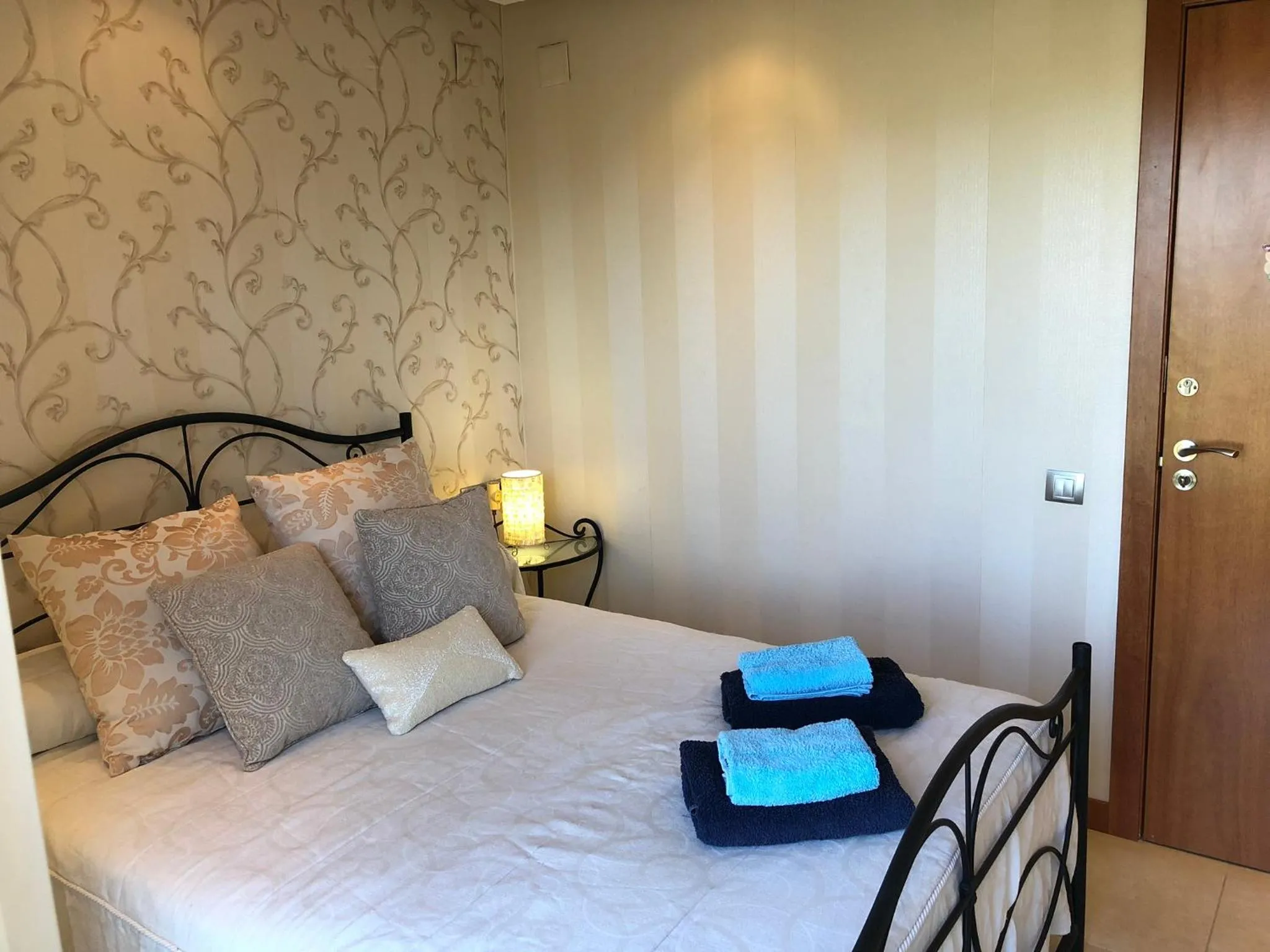Bed in Bed and Breakfast en Salou