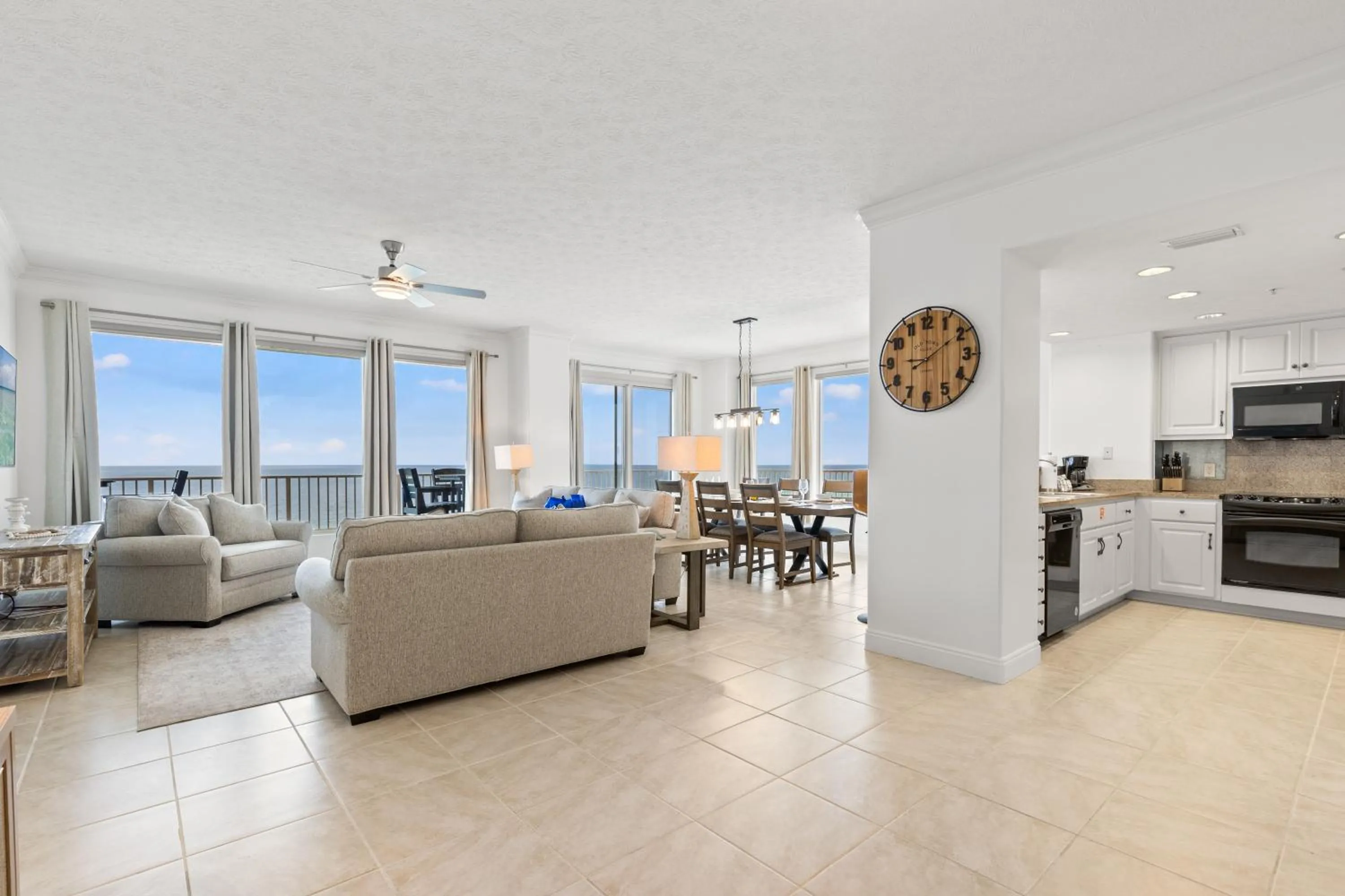 Living room in Treasure Shores–3BR Beachfront Corner Unit sleeps 8 with Stunning Gulf Views!