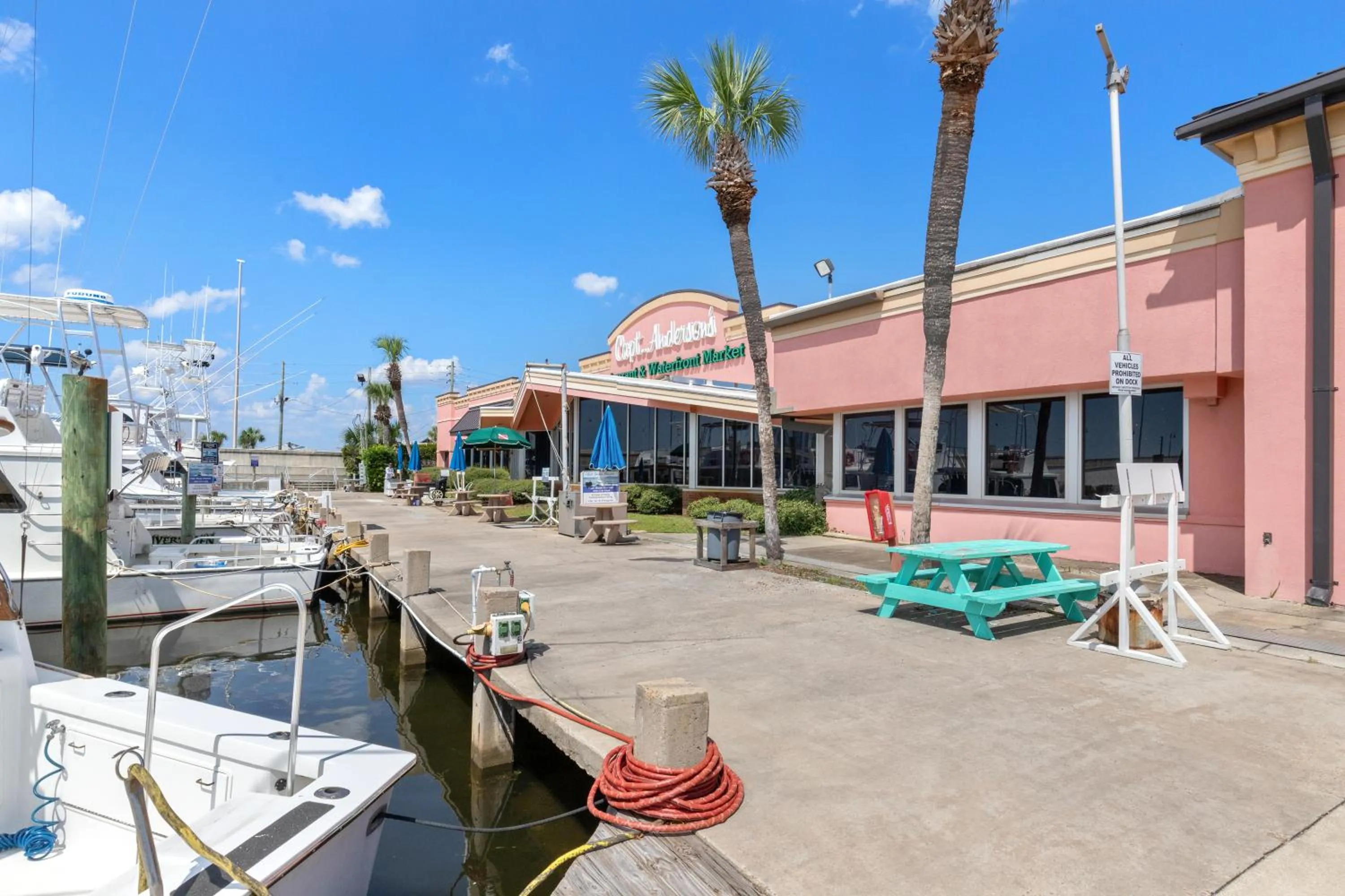 Other in Treasure Shores–3BR Beachfront Corner Unit sleeps 8 with Stunning Gulf Views!
