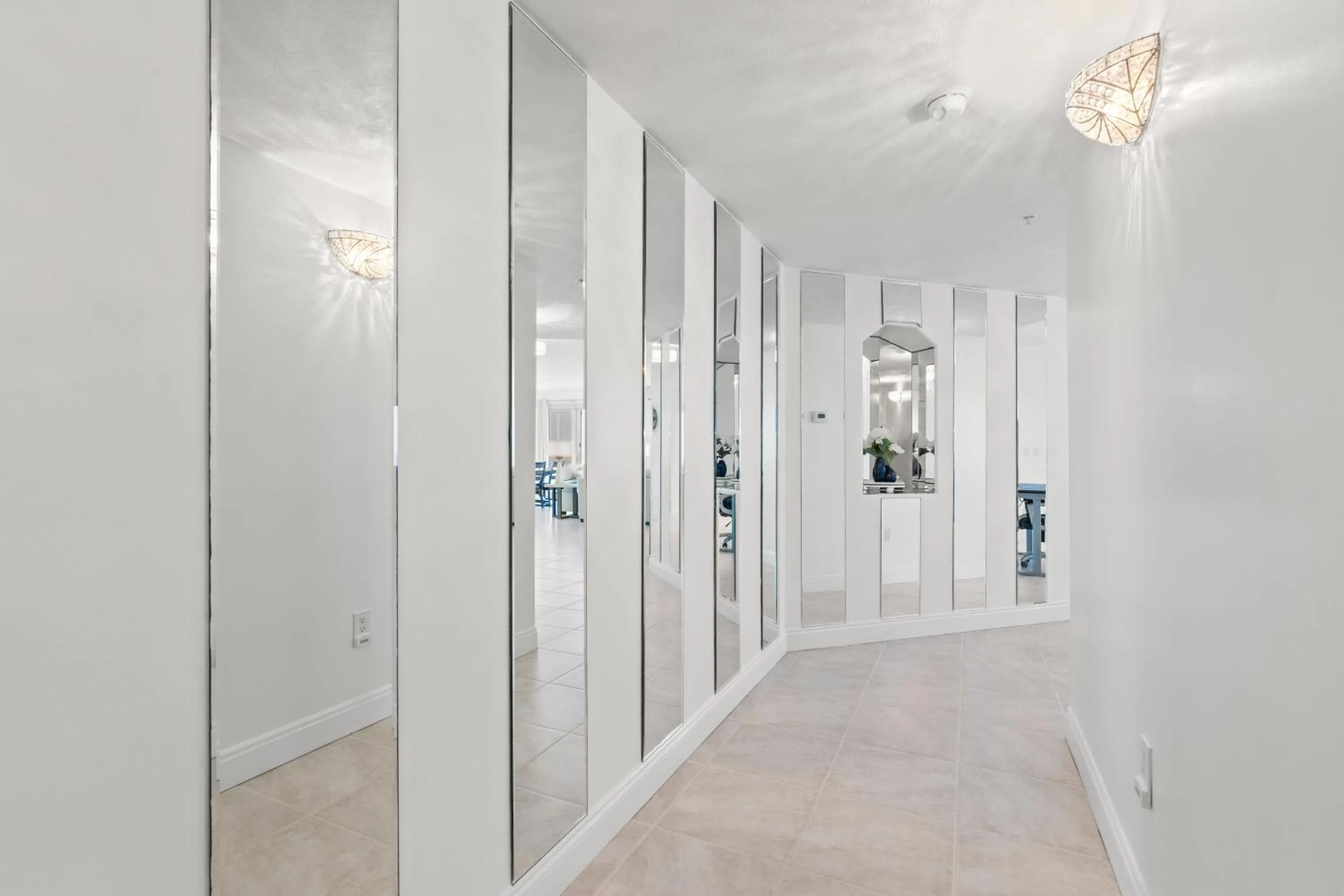 Treasure Shores–3BR Beachfront Corner Unit sleeps 8 with Stunning Gulf Views!