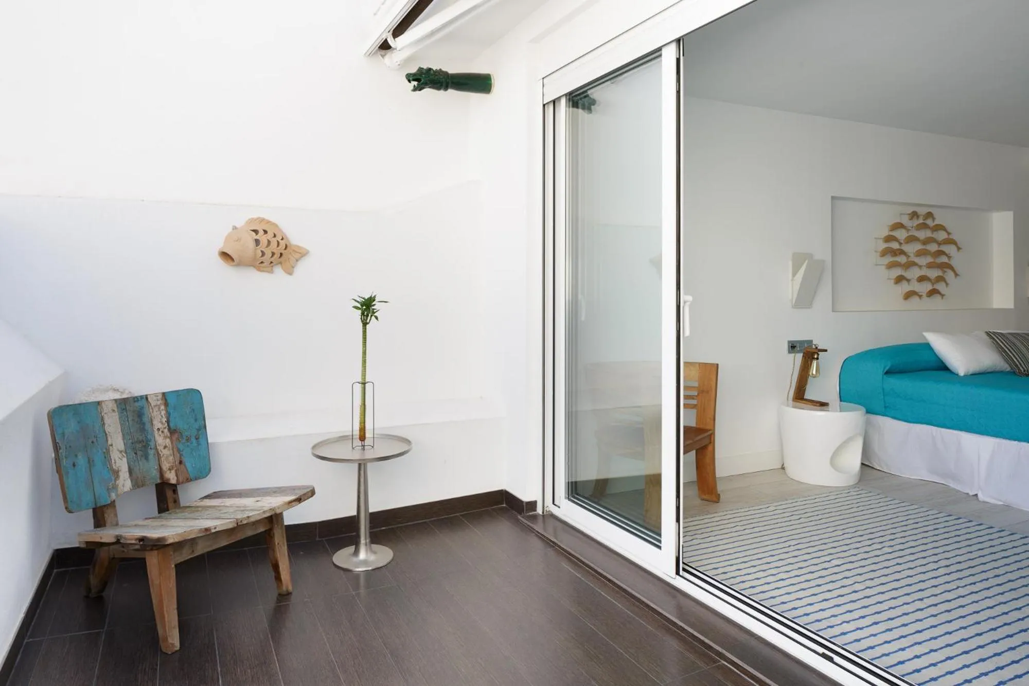 Balcony/Terrace, Bed in Hotel Alamo