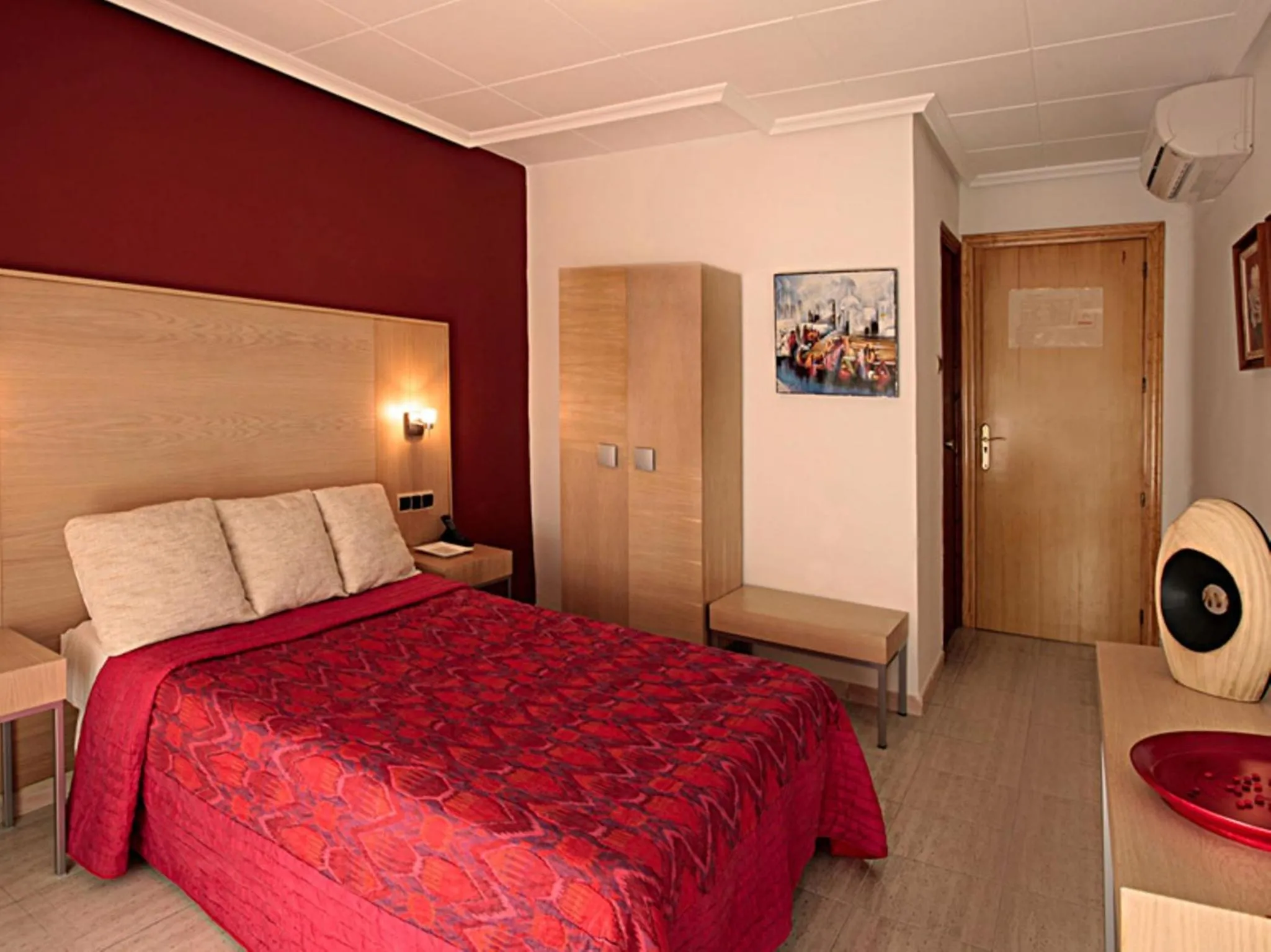 Photo of the whole room, Bed in Hotel Alamo