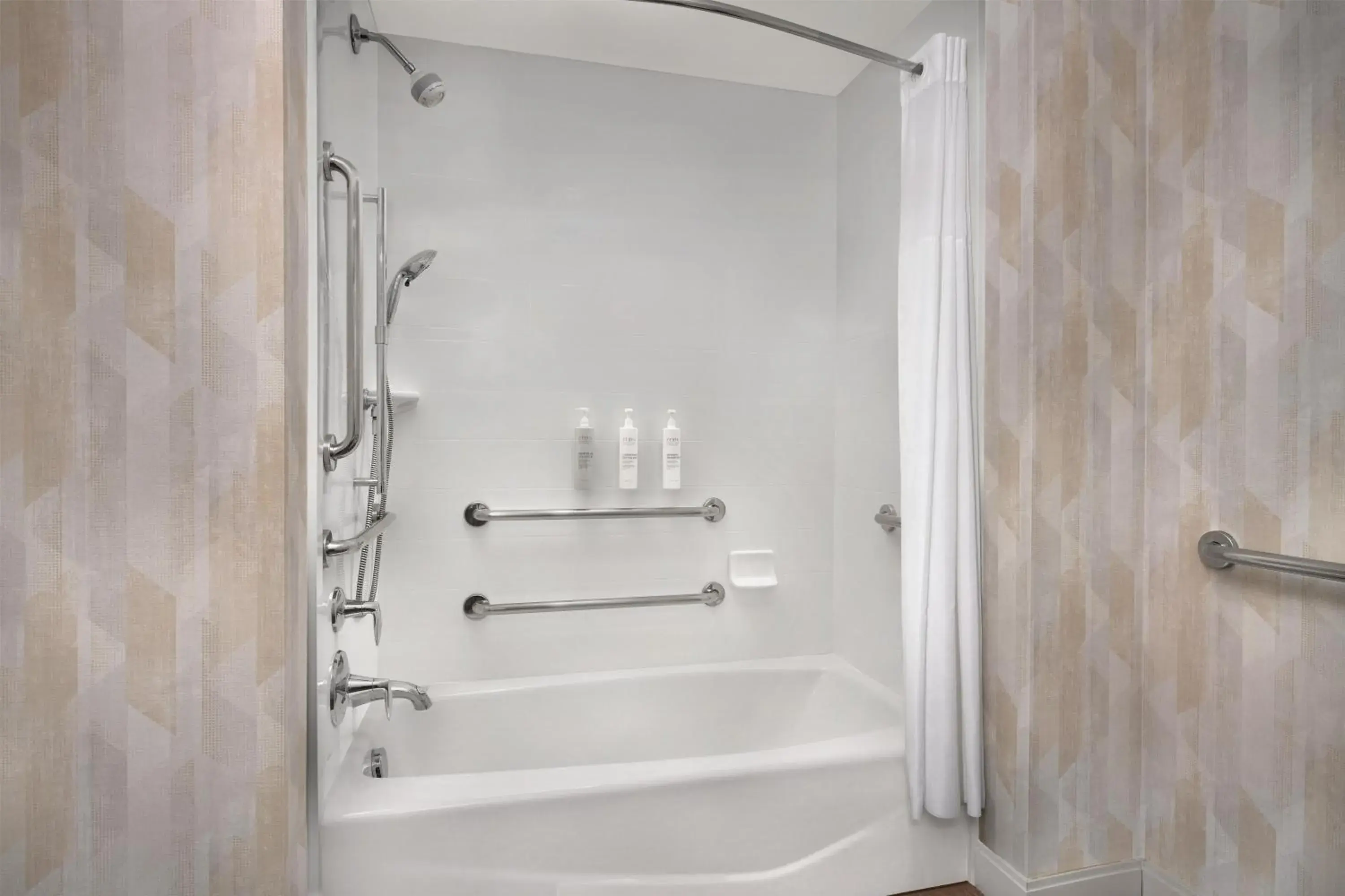 Bathroom in Hampton Inn & Suites Baltimore North/Timonium, MD Bathroom in Hampton Inn & Suites Baltimore North/Timonium, MD