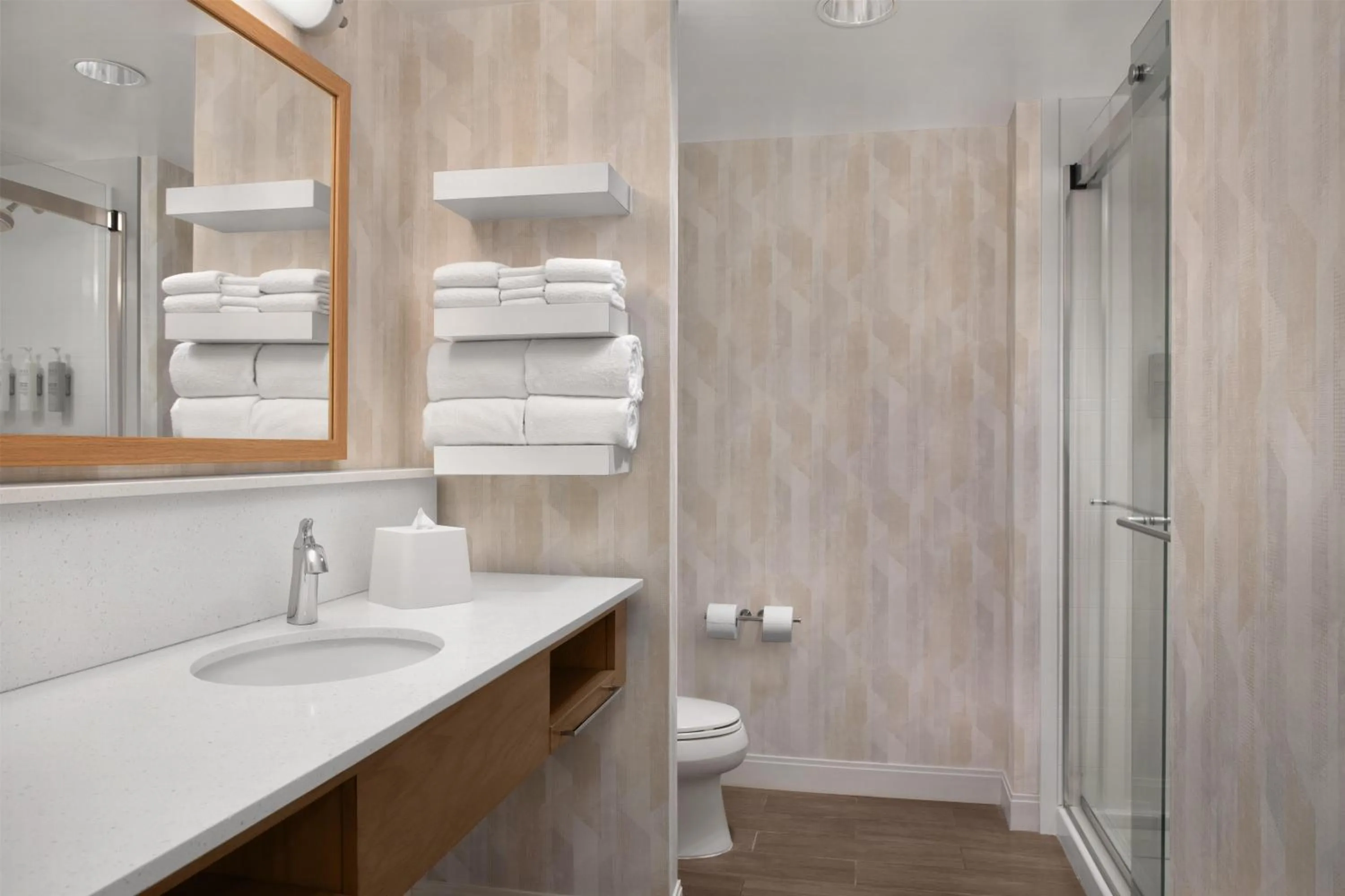 Bathroom in Hampton Inn & Suites Baltimore North/Timonium, MD