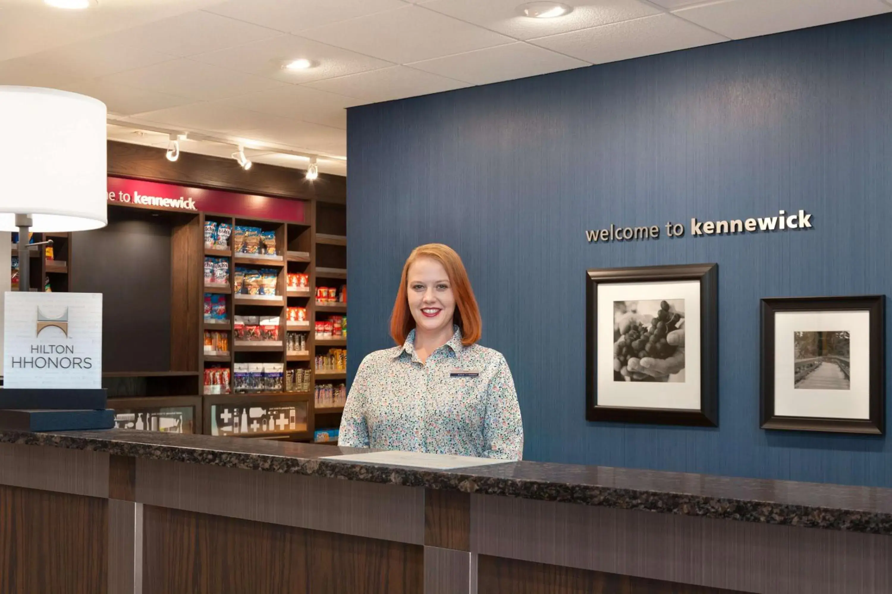 Lobby or reception in Hampton Inn by Hilton Kennewick at Southridge Lobby or reception in Hampton Inn by Hilton Kennewick at Southridge