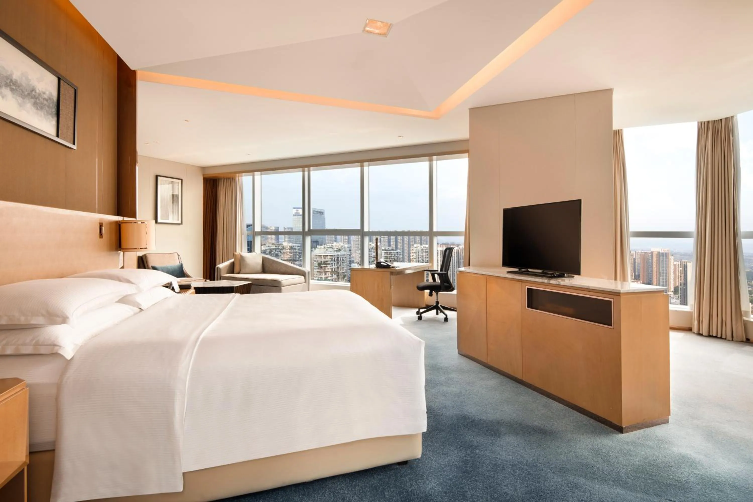 Photo of the whole room, Bed in Seaton Hotel Chengdu-Mini Bar Free for 1st Night