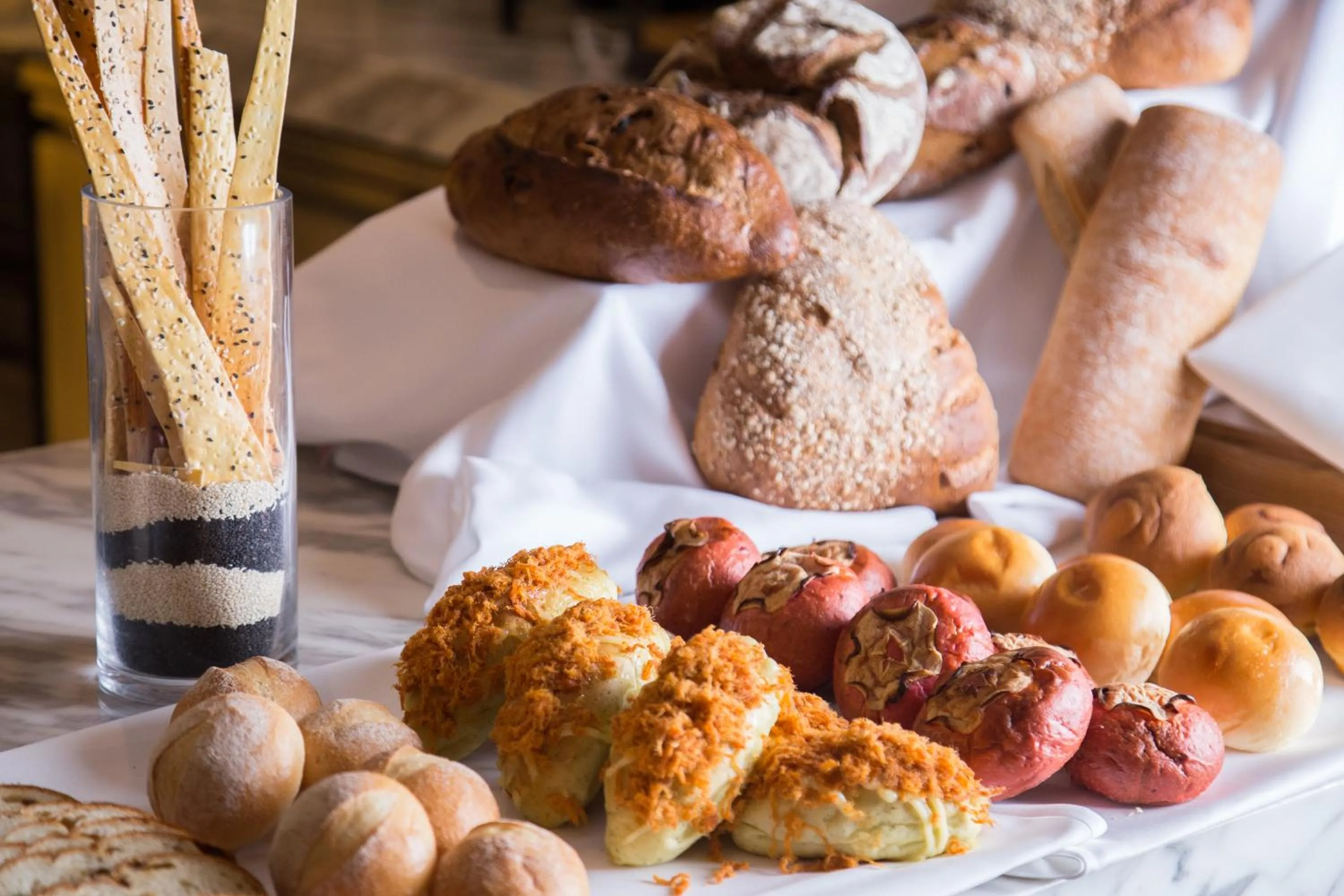 Buffet breakfast in Seaton Hotel Chengdu-Mini Bar Free for 1st Night