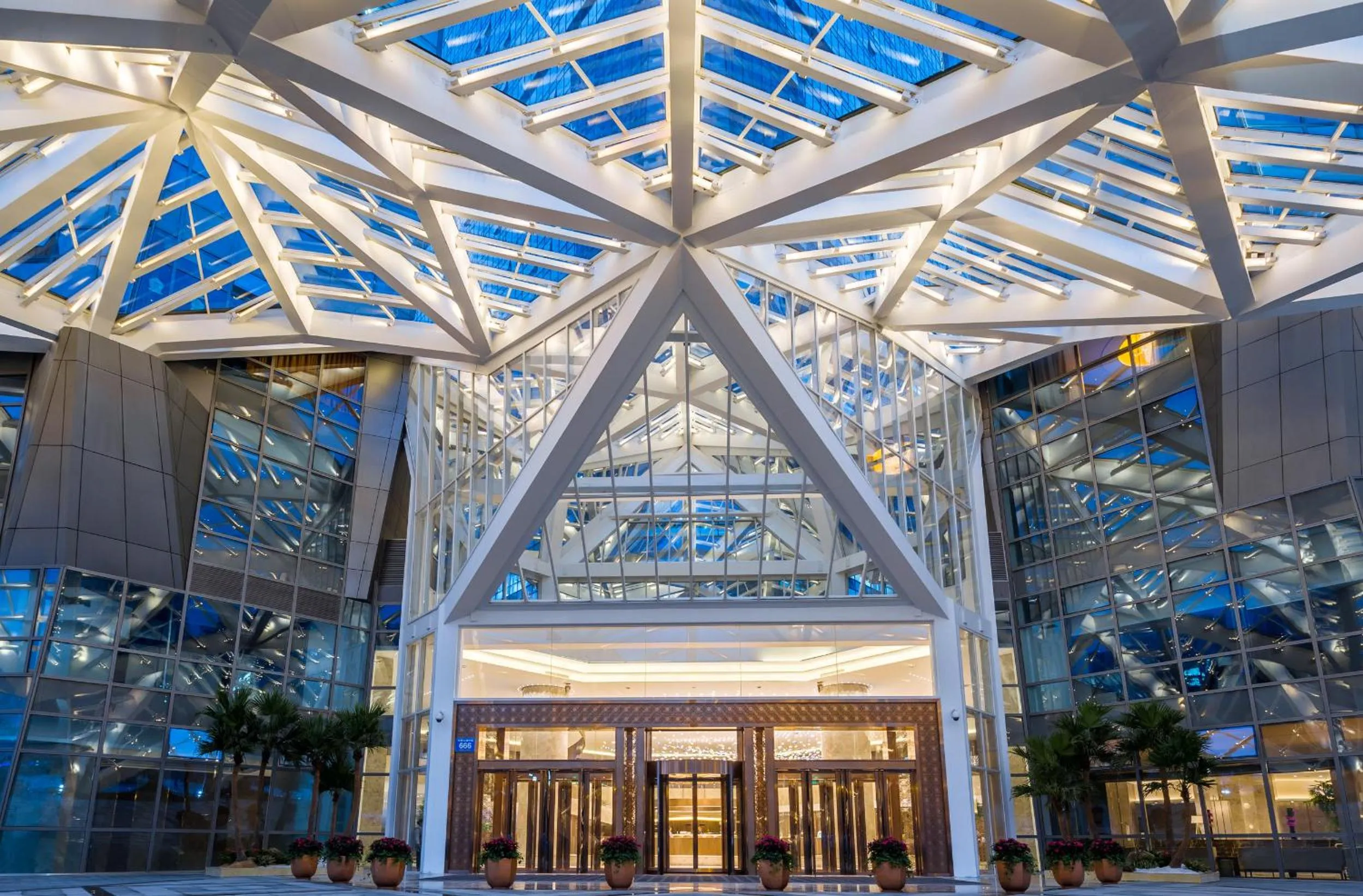 Facade/entrance in Seaton Hotel Chengdu-Mini Bar Free for 1st Night