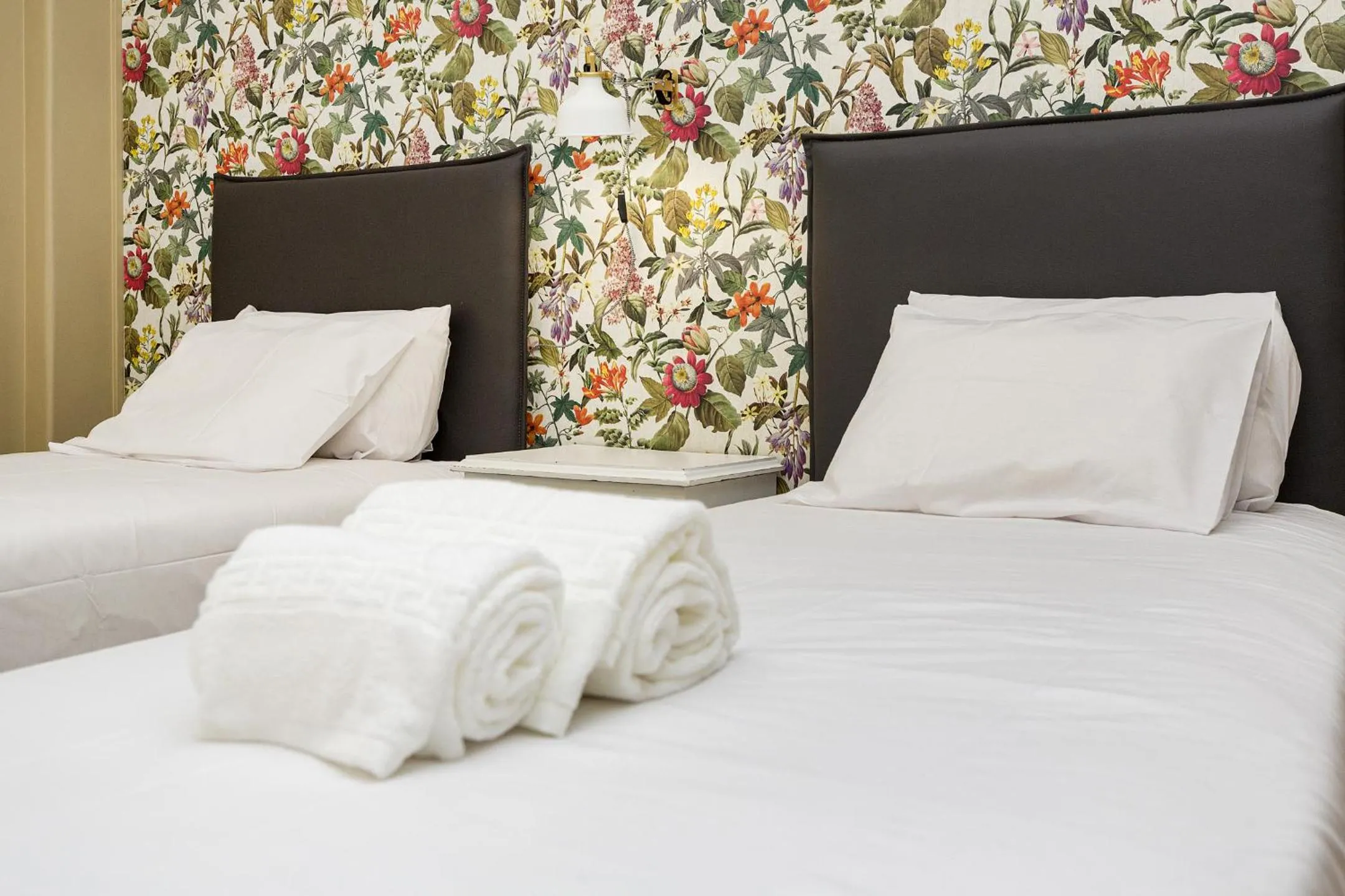  Superior Double or Twin Room with Balcony and Shared Bathroom in DOME Alvares Cabral
