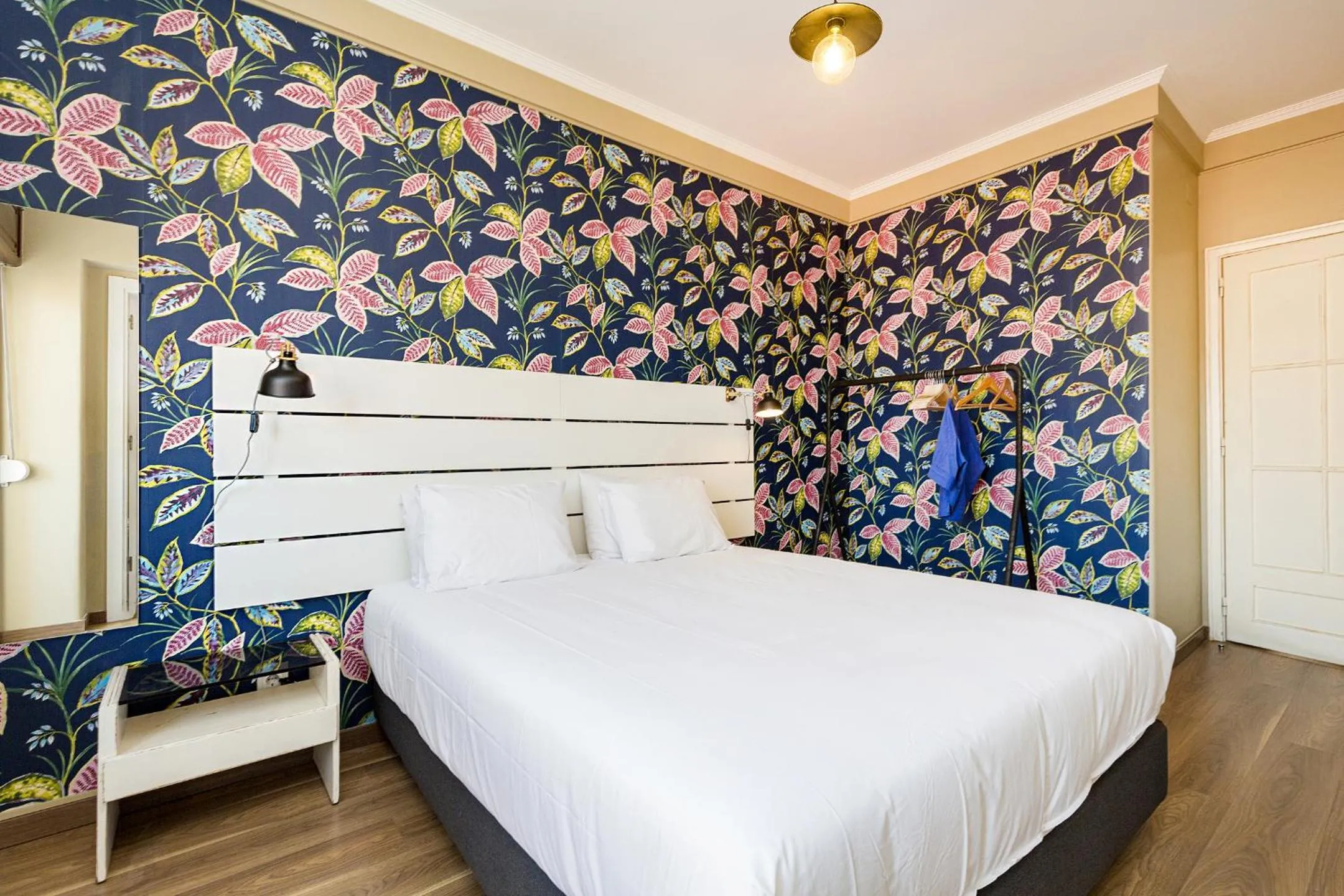 Superior Suite with Balcony in DOME Alvares Cabral