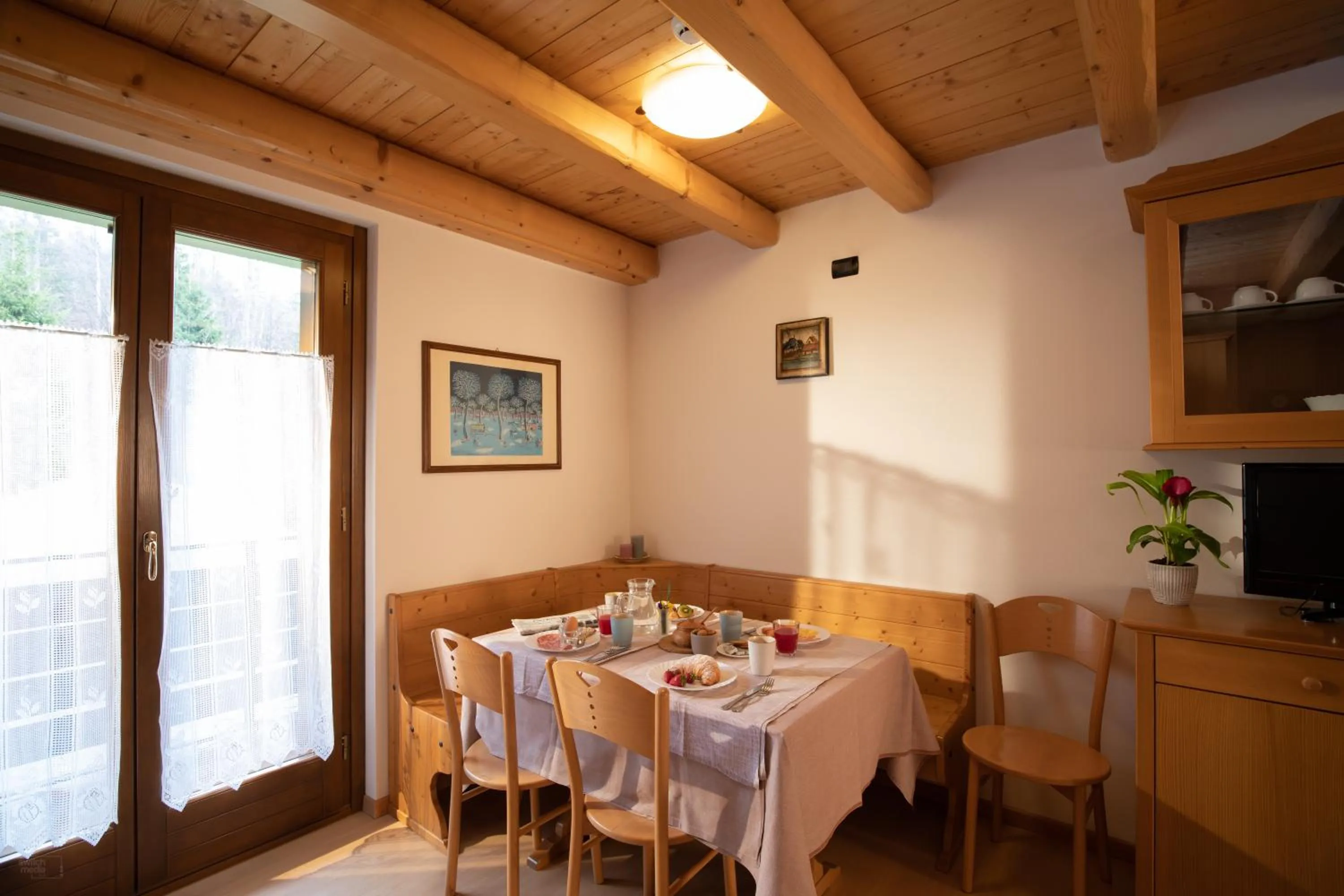 Dining area in Residence Panorama