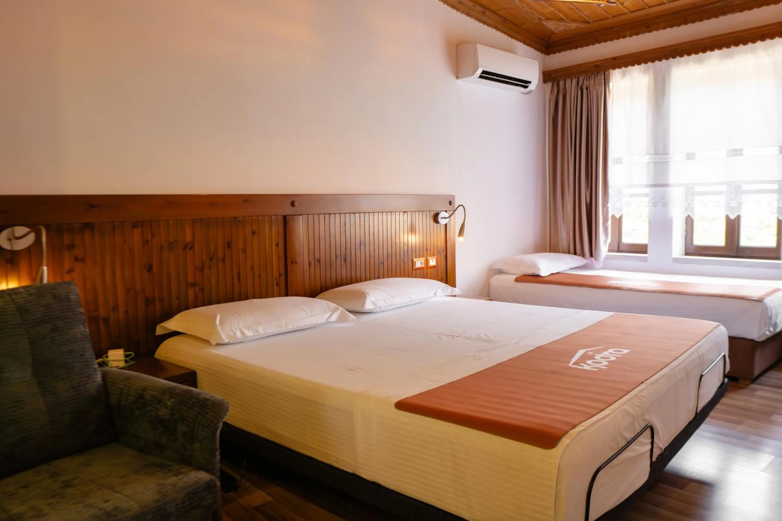 Bed in Hotel Kodra