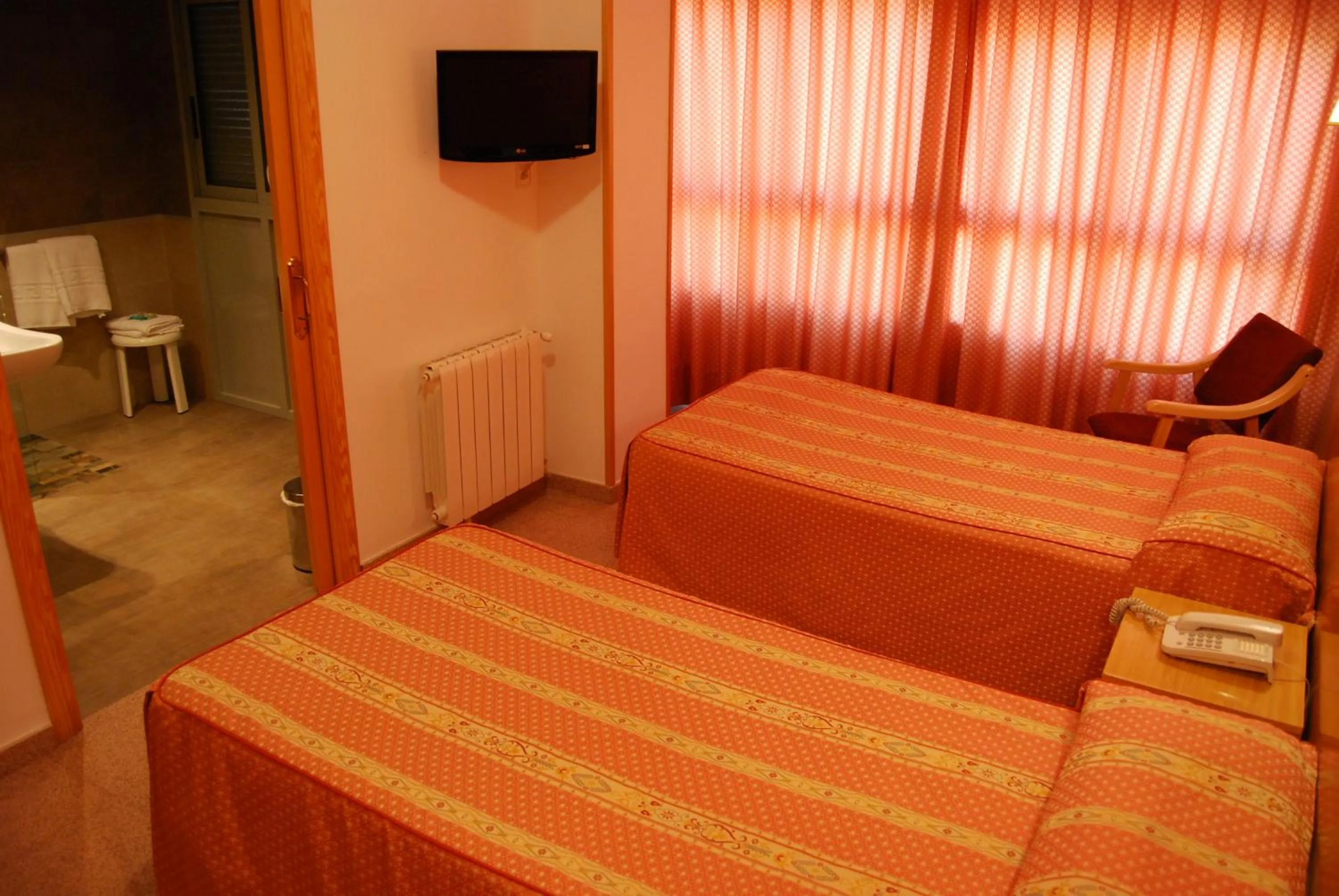 Photo of the whole room, Bed in Hotel Santa Faz